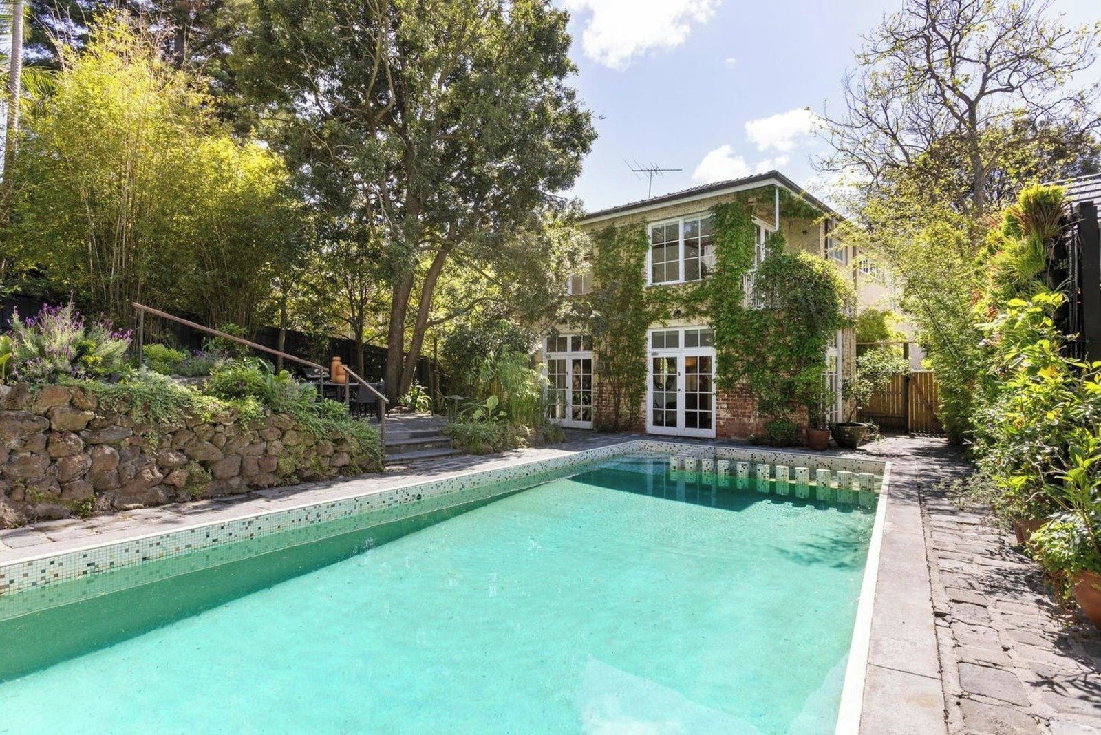 11 Turnbull Avenue, Toorak, 3142