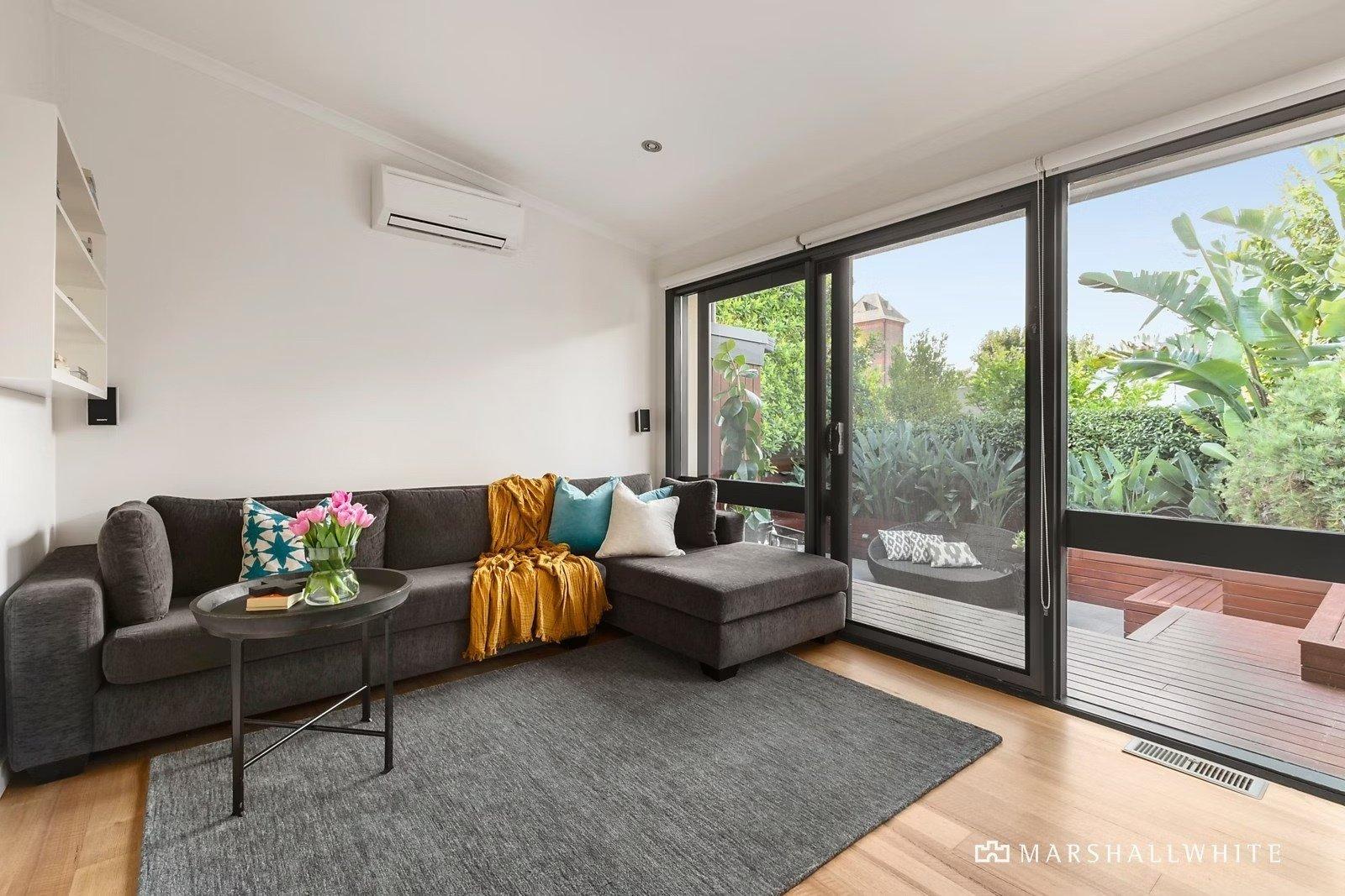 11 Bradford Avenue, Kew, 3101
