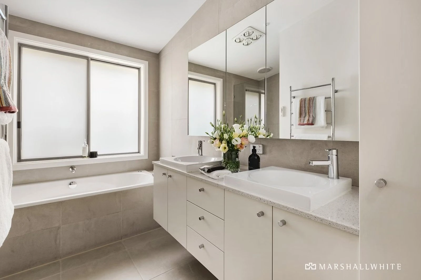 11 Bradford Avenue, Kew, 3101