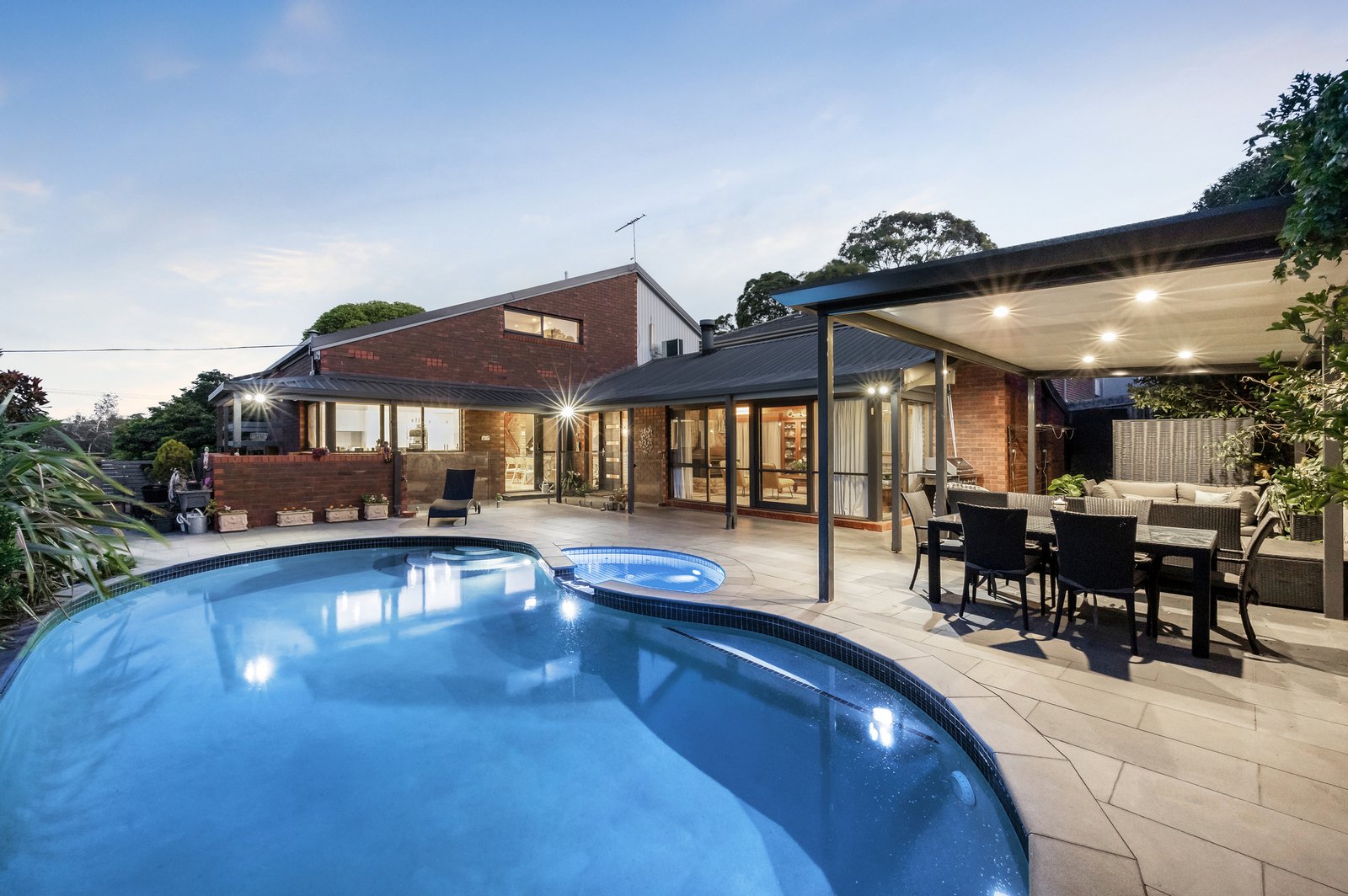 11 Milne Road, Mont Albert North, 3129