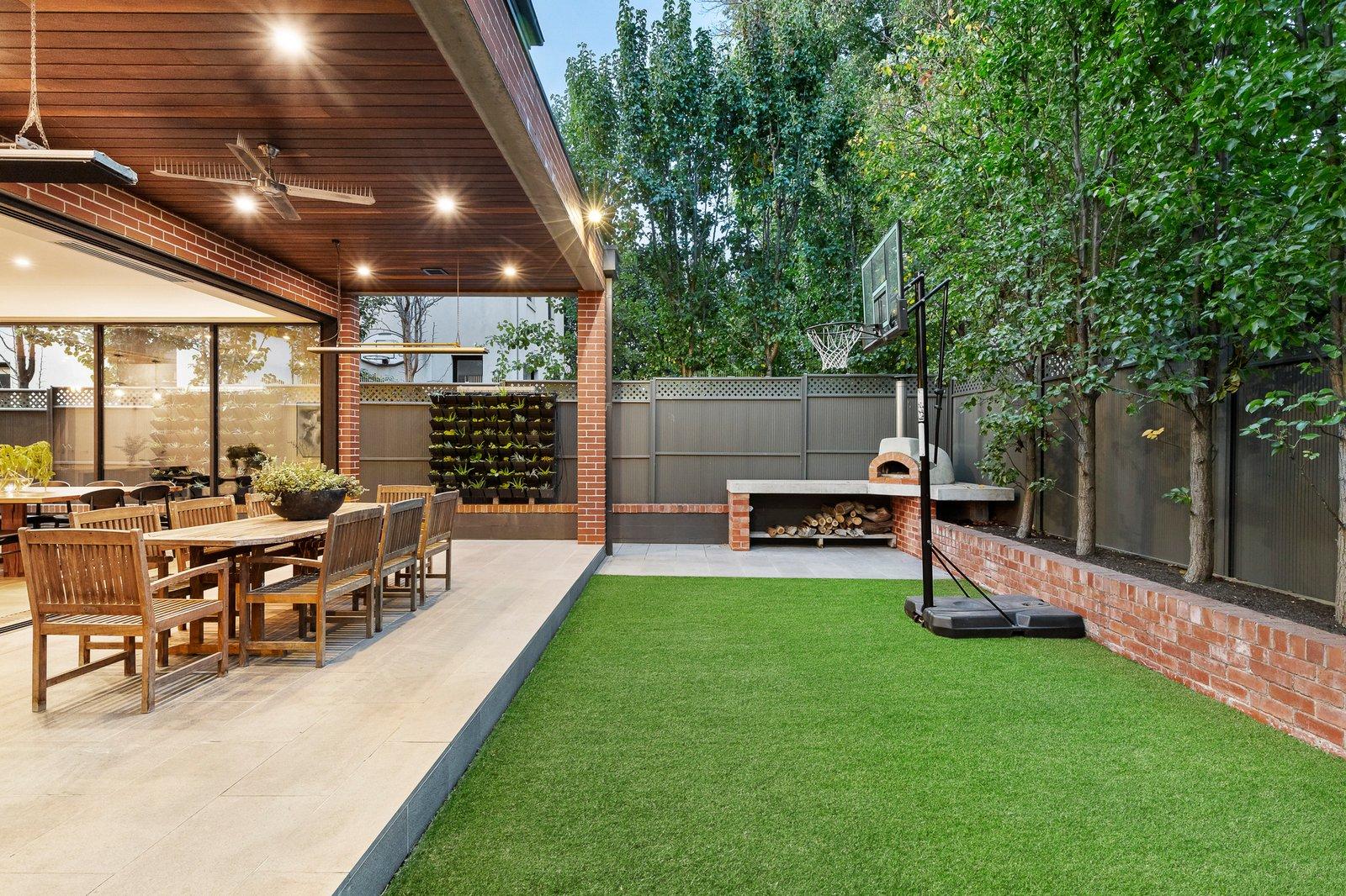 11 Salisbury Grove, Hawthorn, 3122