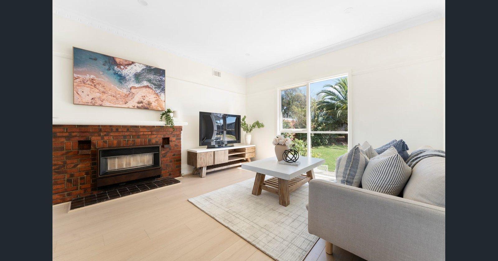 11 Stuart Avenue, Cheltenham, 3192