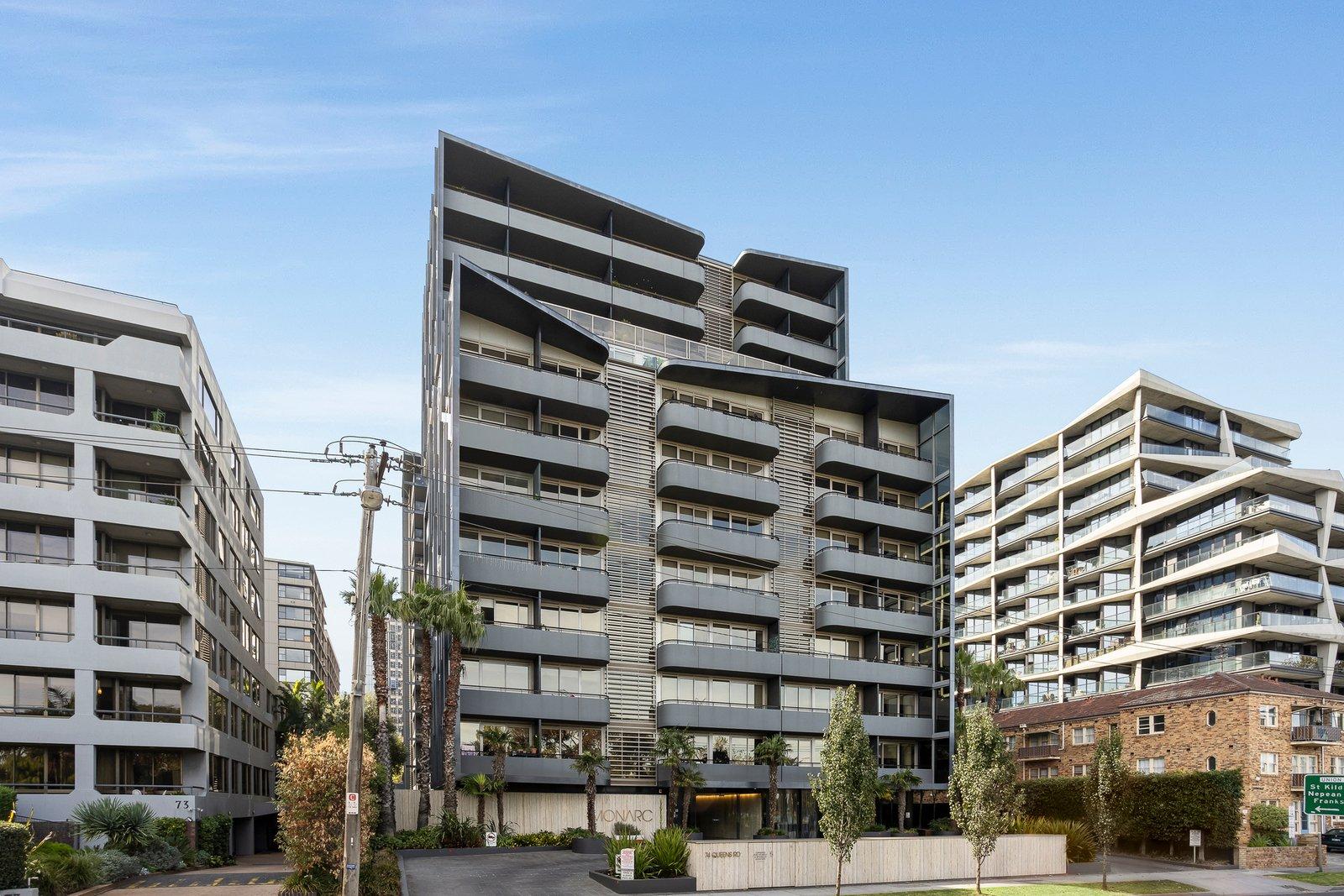 1108/74 Queens Road, Melbourne, 3004