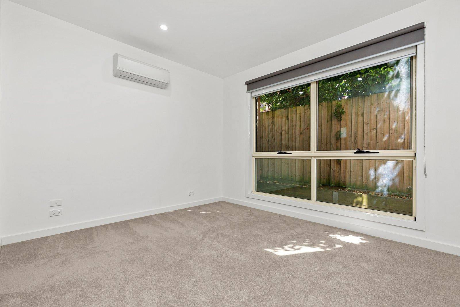 1/10 Central Avenue, Burwood, 3125