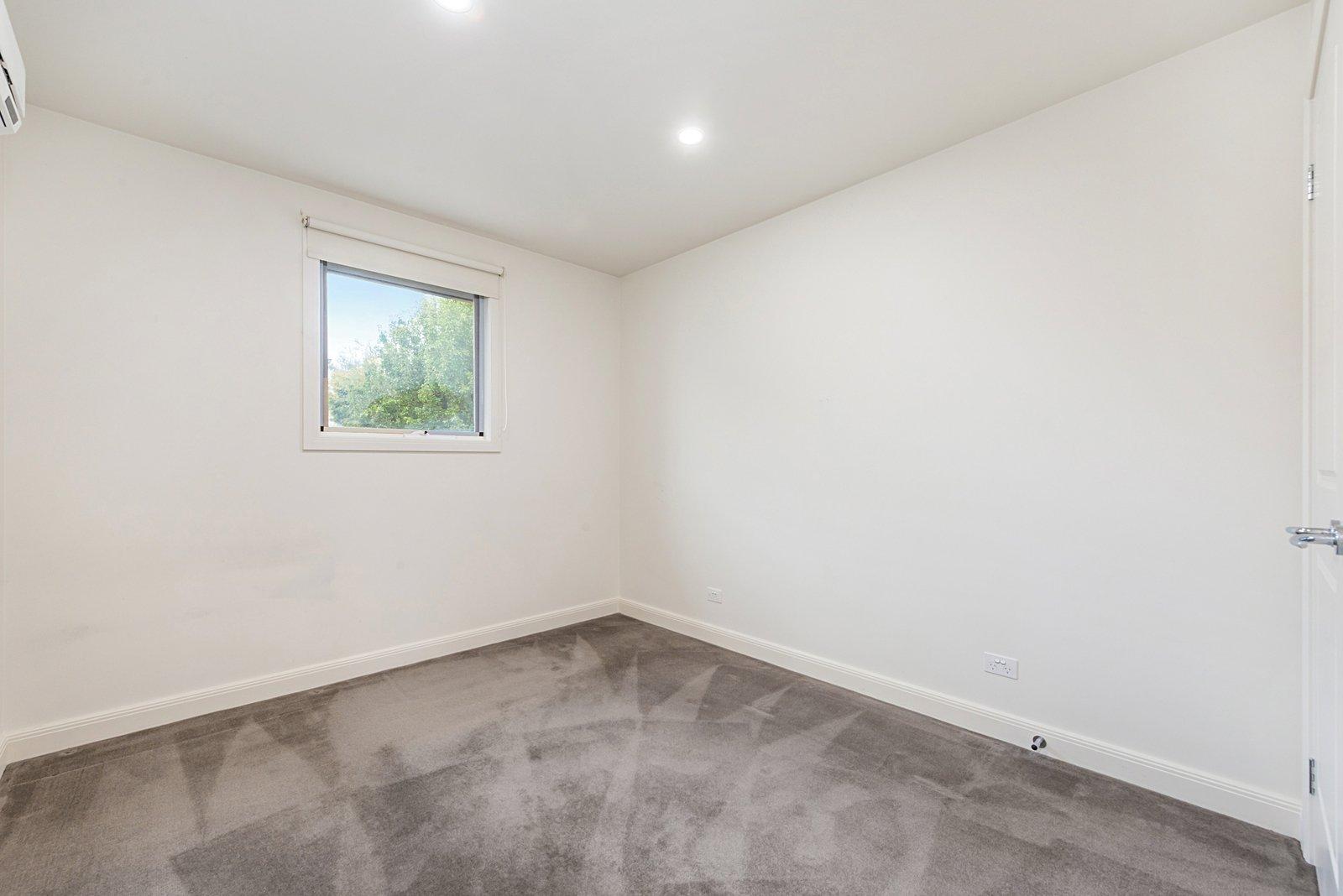 1/10 Valonia Avenue, Surrey Hills, 3127