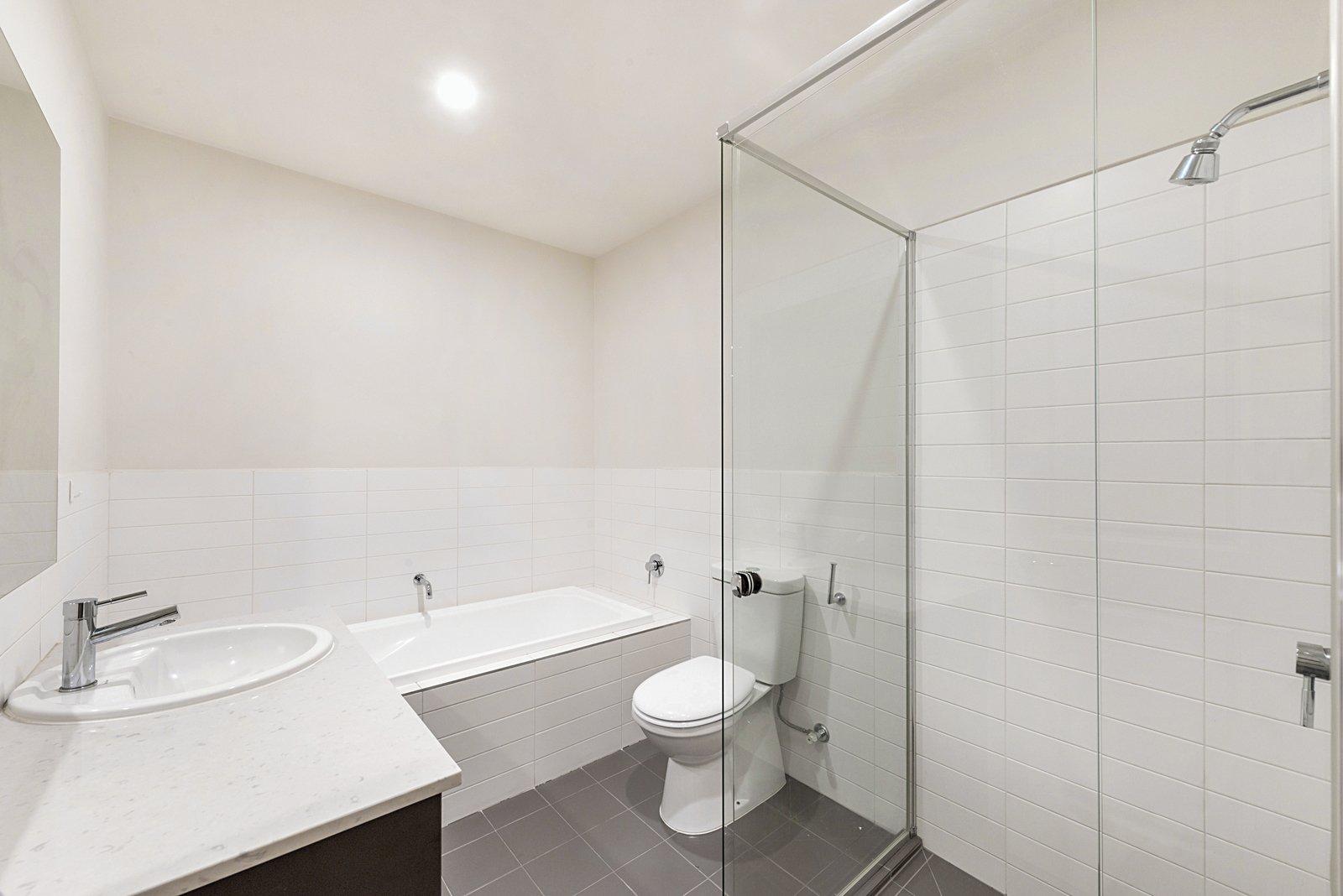 1/10 Valonia Avenue, Surrey Hills, 3127