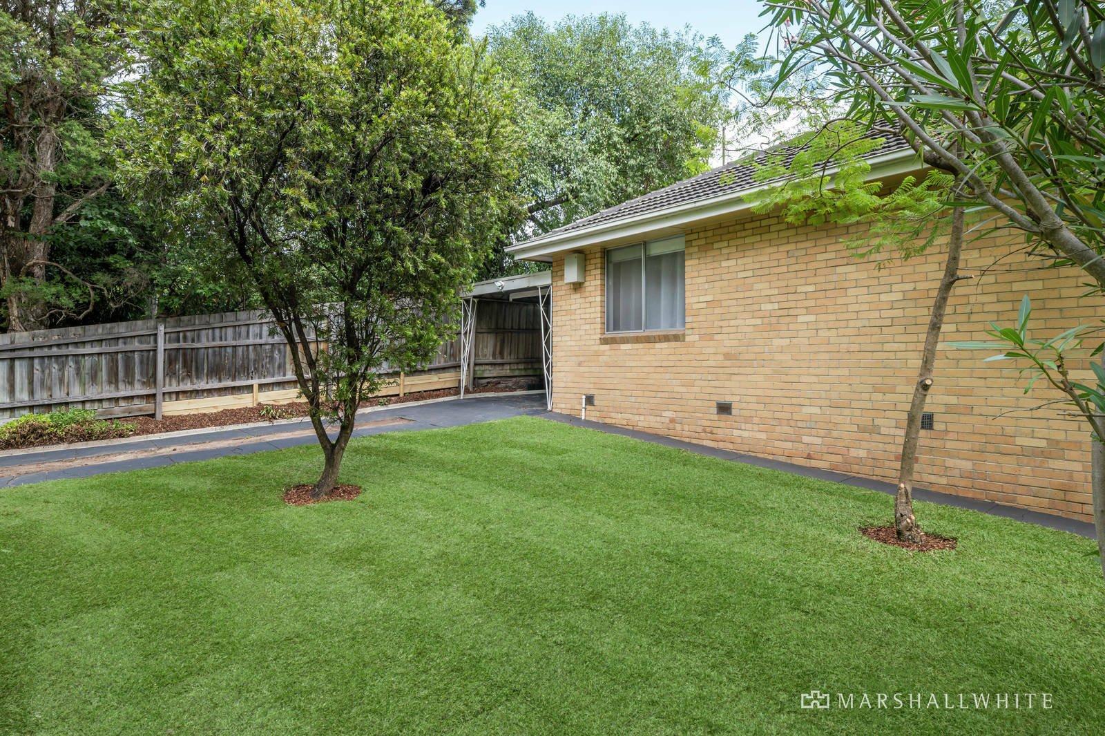 1/14 Essex Road, Surrey Hills, 3127