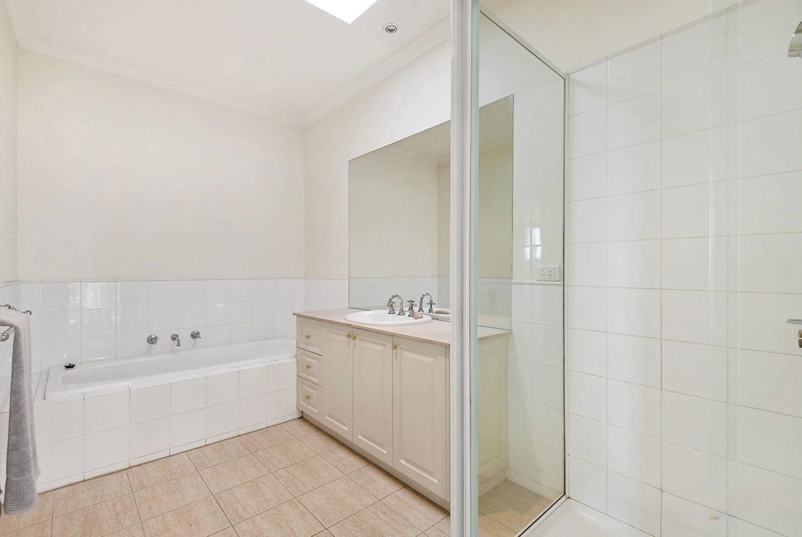 1/152 Burke Road, Glen Iris, 3146