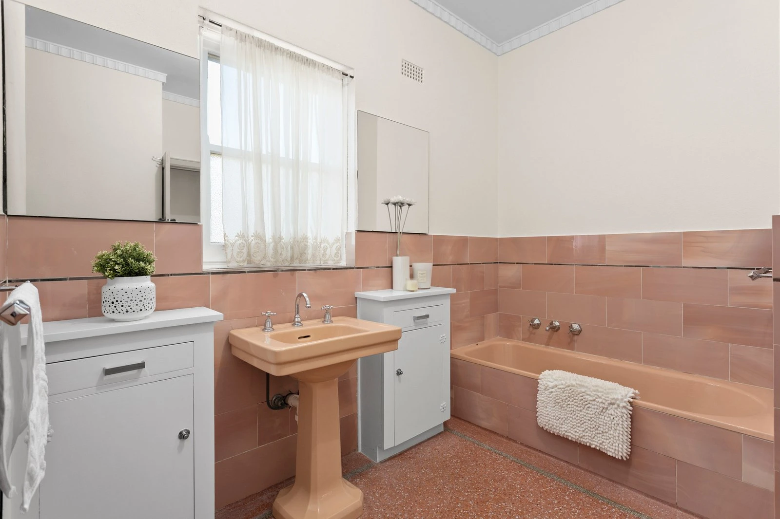 1180 Burke Road, Balwyn North, 3104