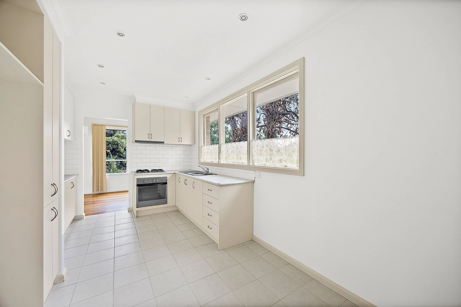 12 Toinette Court, Doncaster East, 3109