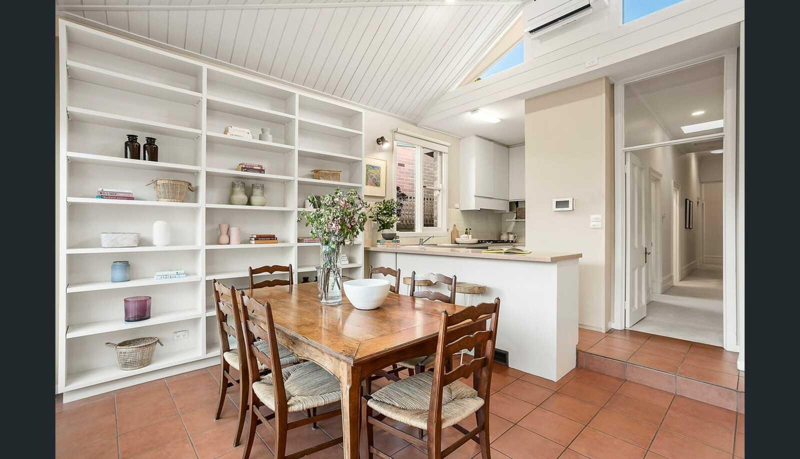 12 Wynnstay Road, Prahran, 3181