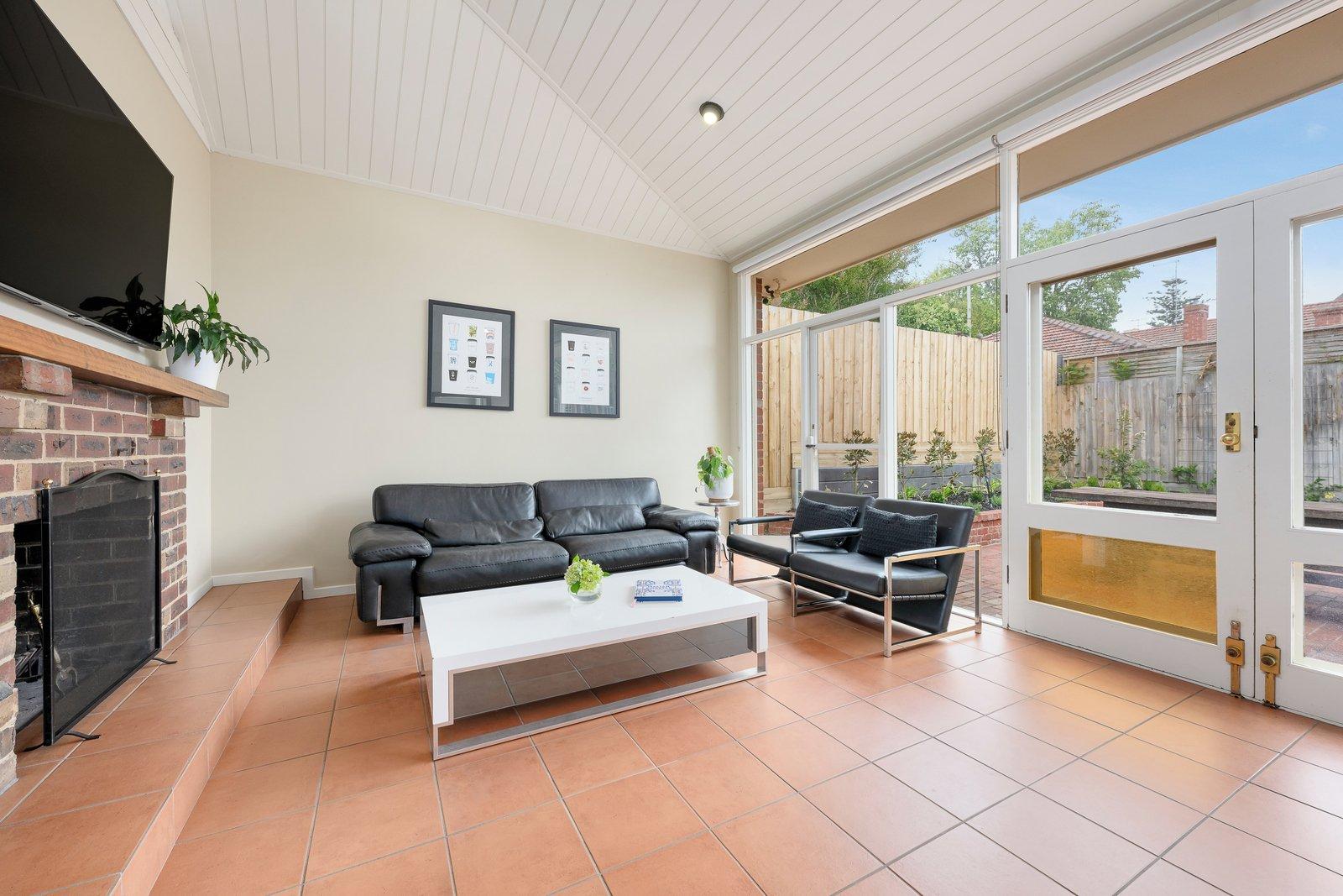 12 Wynnstay Road, Prahran, 3181