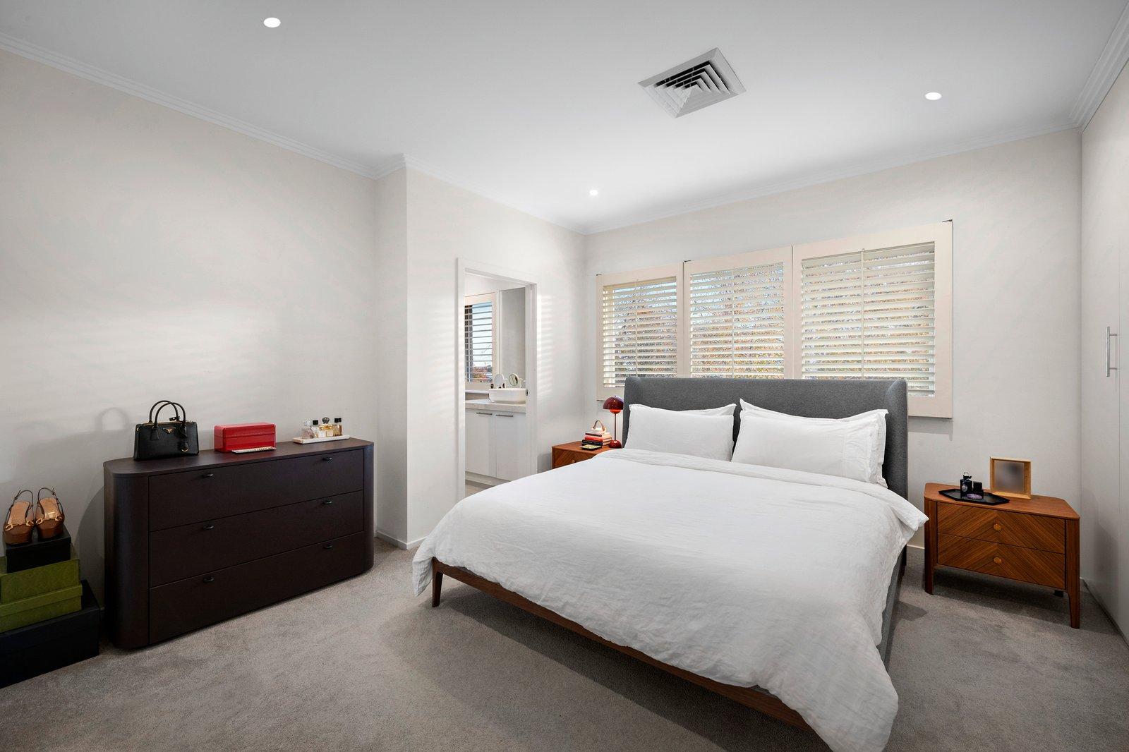 12 Canberra Grove, Brighton East, 3187