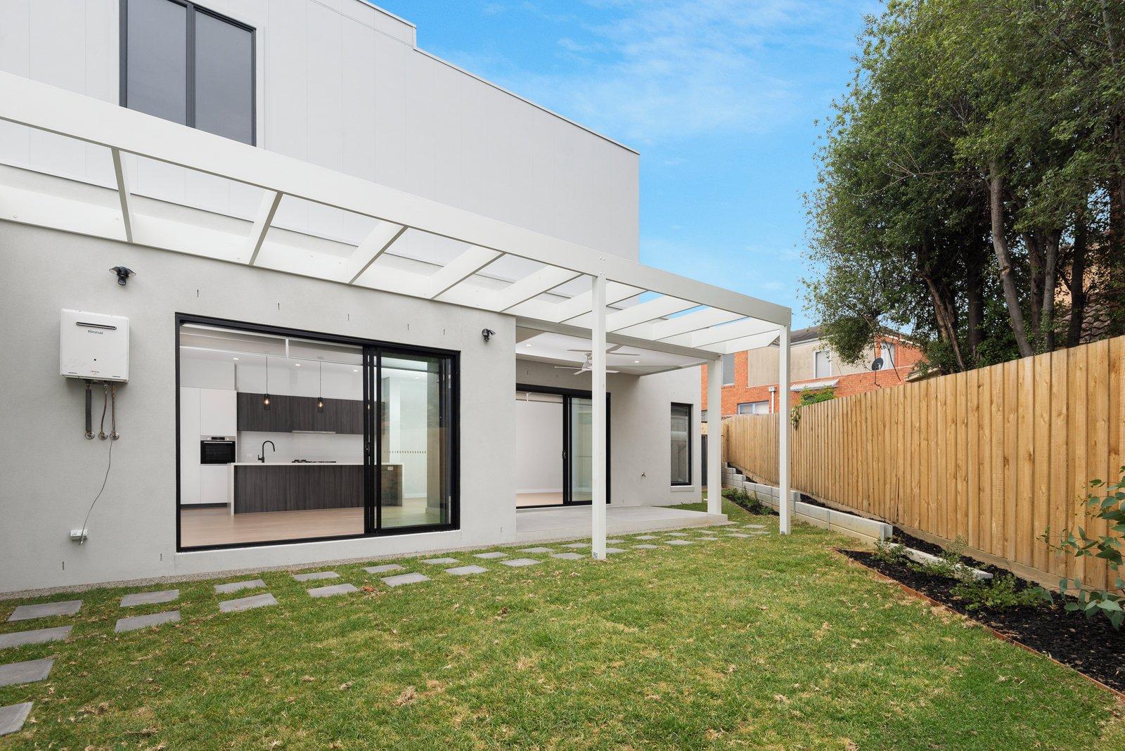 1/2 Elm Tree Road, Doncaster, 3108