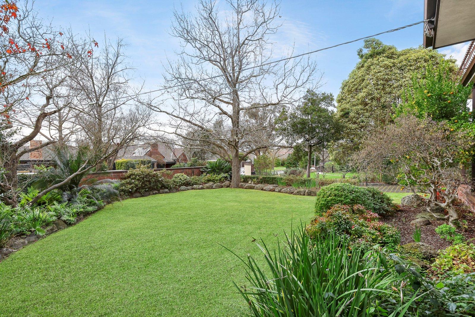 12 Kyora Parade, Balwyn North, 3104