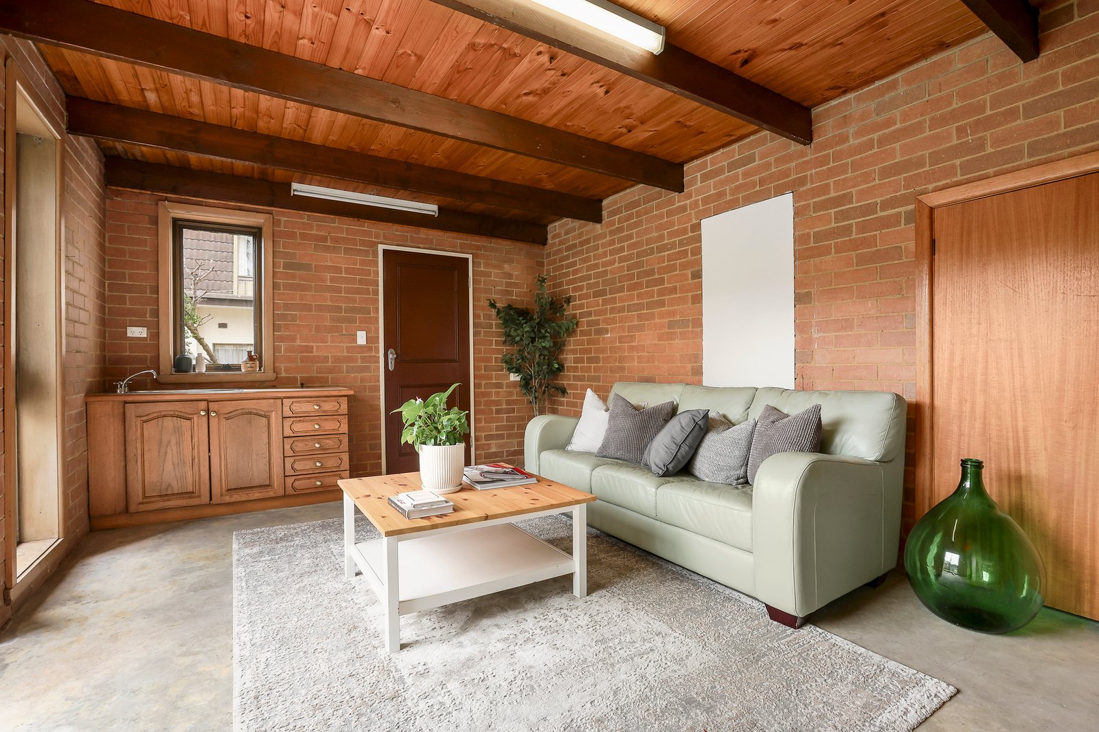 12 Kyora Parade, Balwyn North, 3104