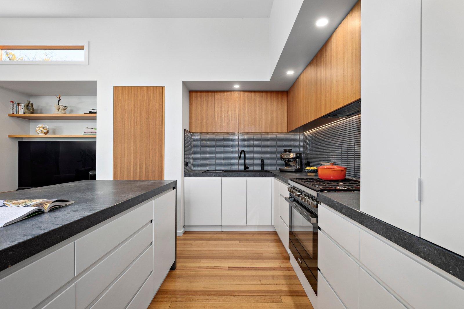 12 Montrose Avenue, Brighton, 3186