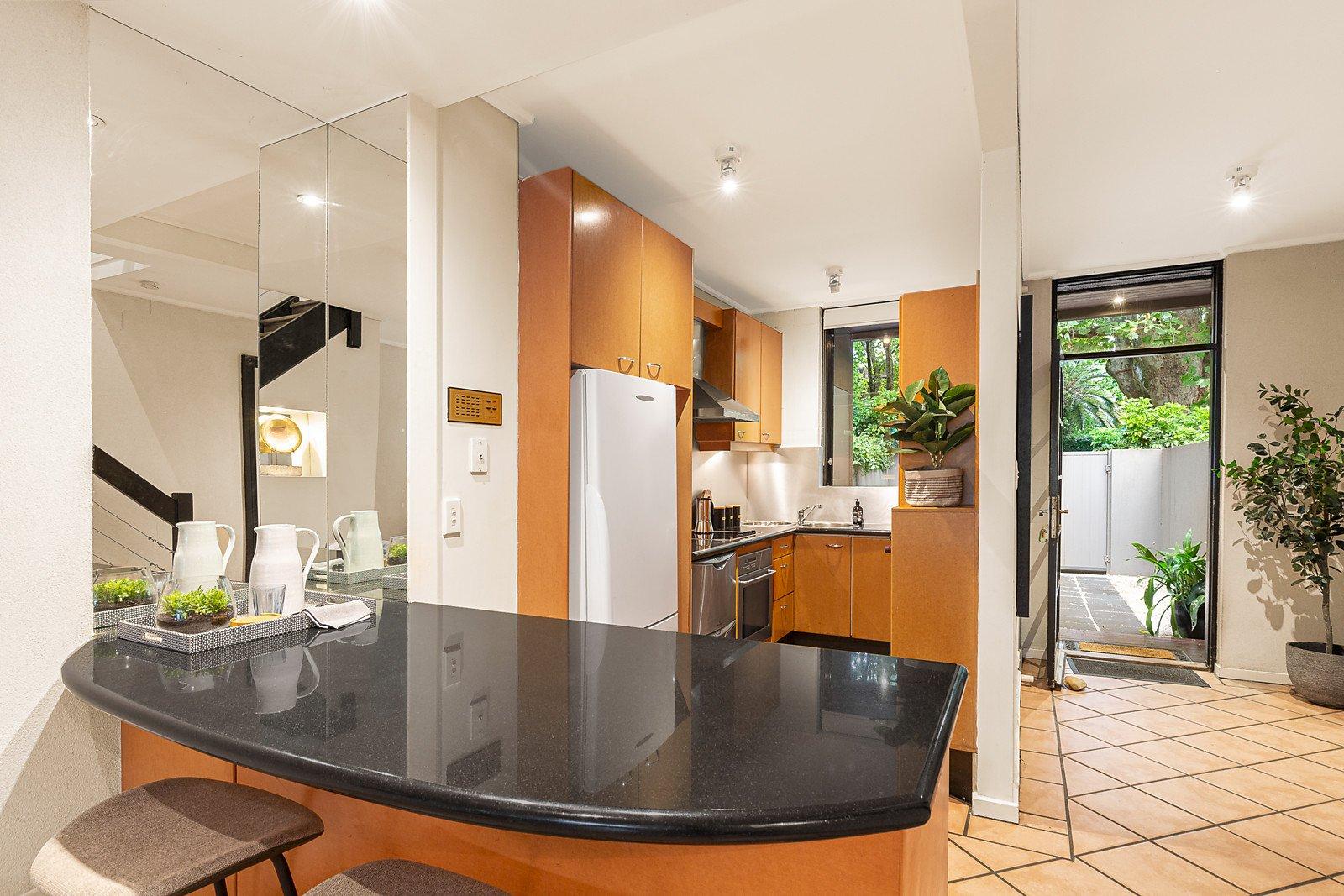 12 Park Street, St Kilda West, 3182