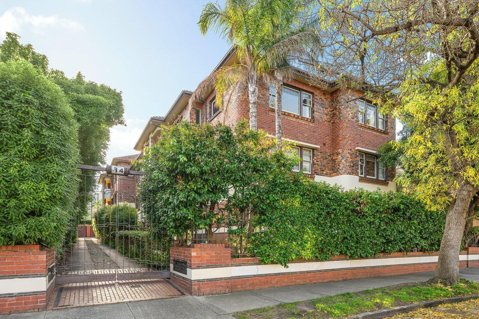 12/14 Robe Street, St Kilda, 3182