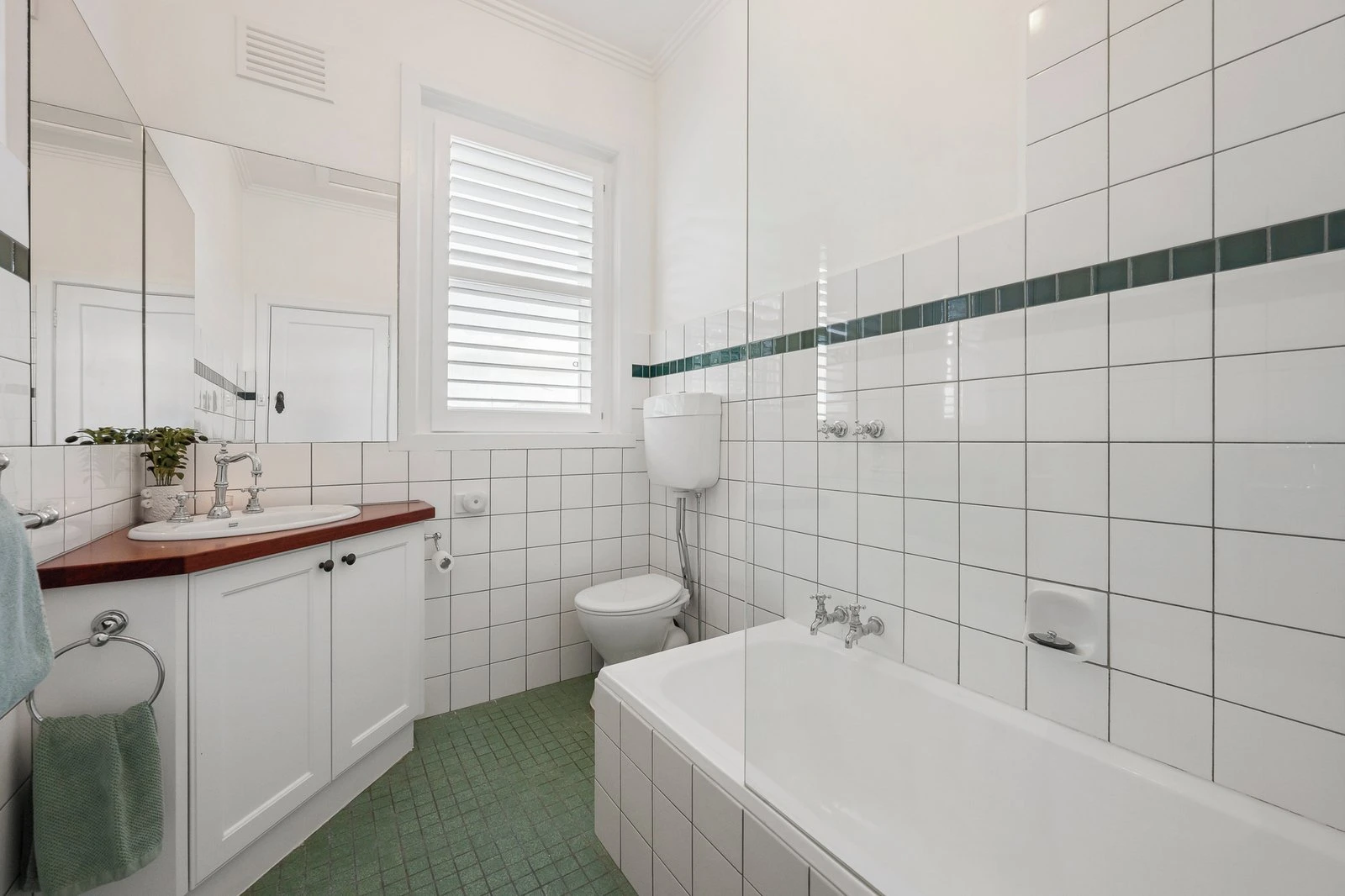 12/14 Robe Street, St Kilda, 3182