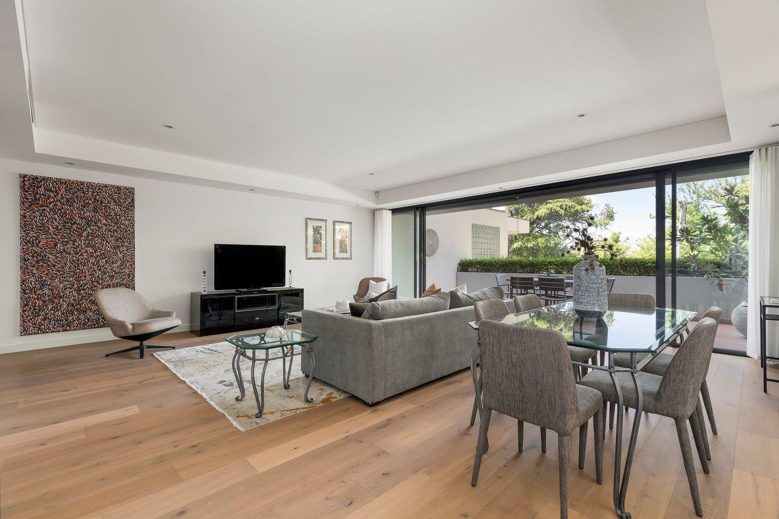 1/245 Kooyong Road, Toorak, 3142