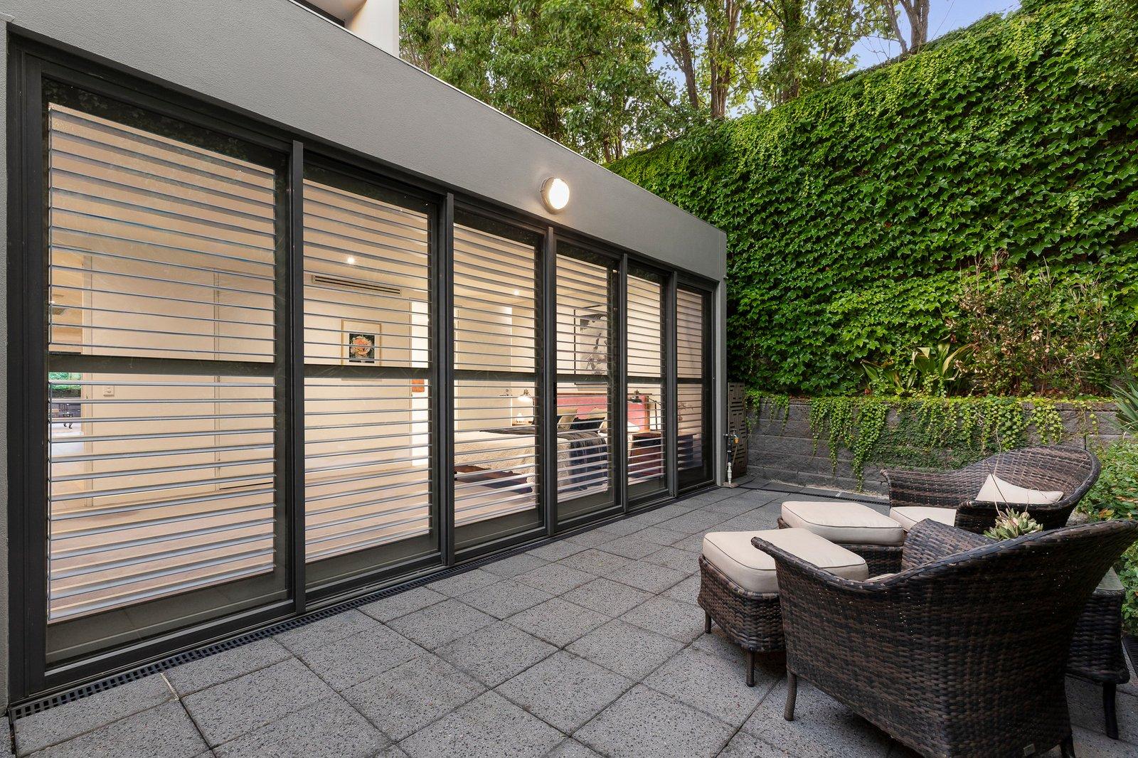 1/245 Kooyong Road, Toorak, 3142