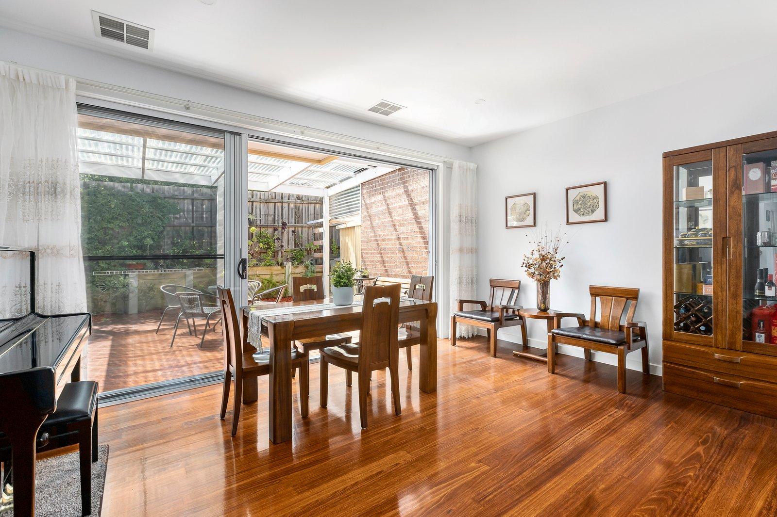 1/24 Greendale Road, Doncaster East, 3109