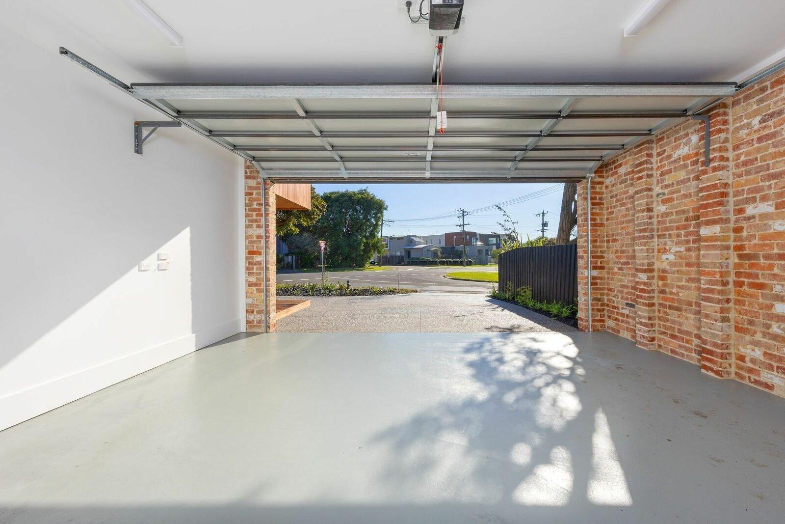 124a Dromana Parade, Safety Beach, 3936