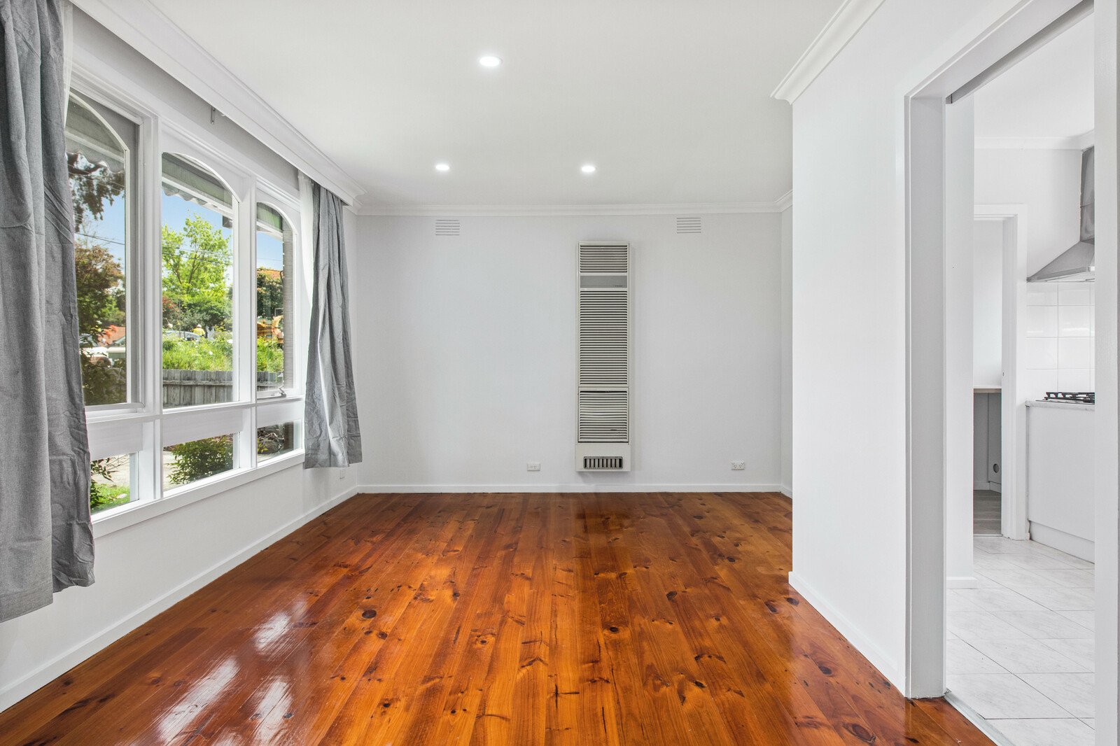 1/27 Russell Street, Surrey Hills, 3127