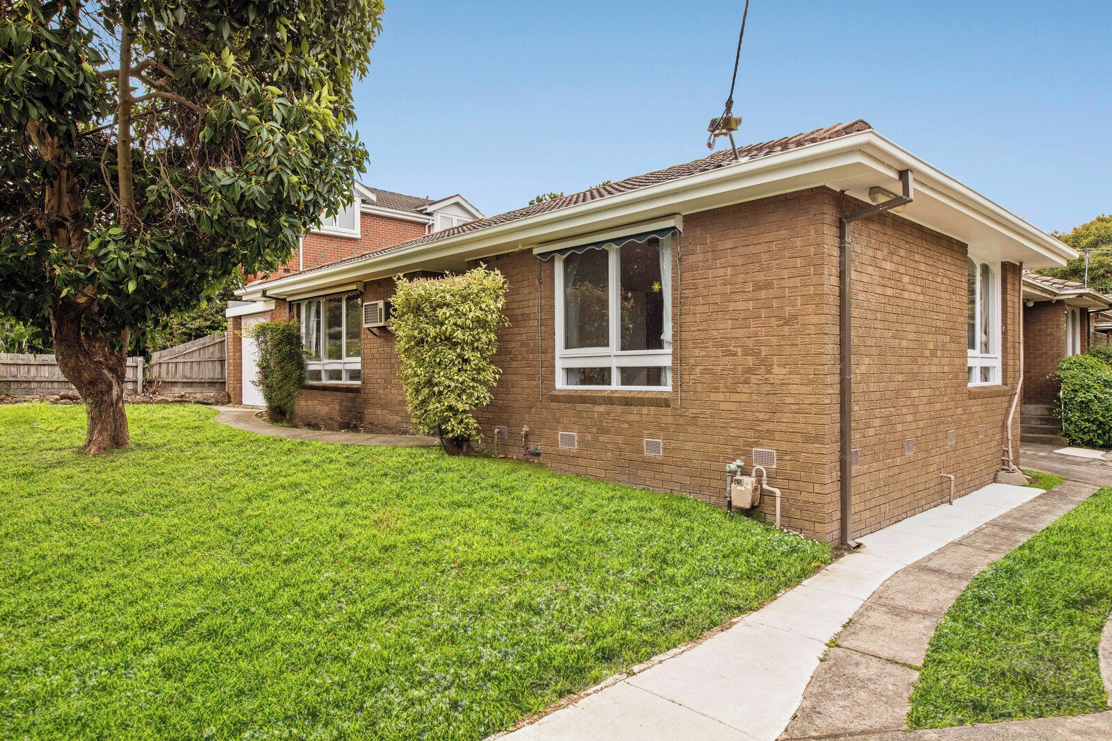 1/27 Russell Street, Surrey Hills, 3127