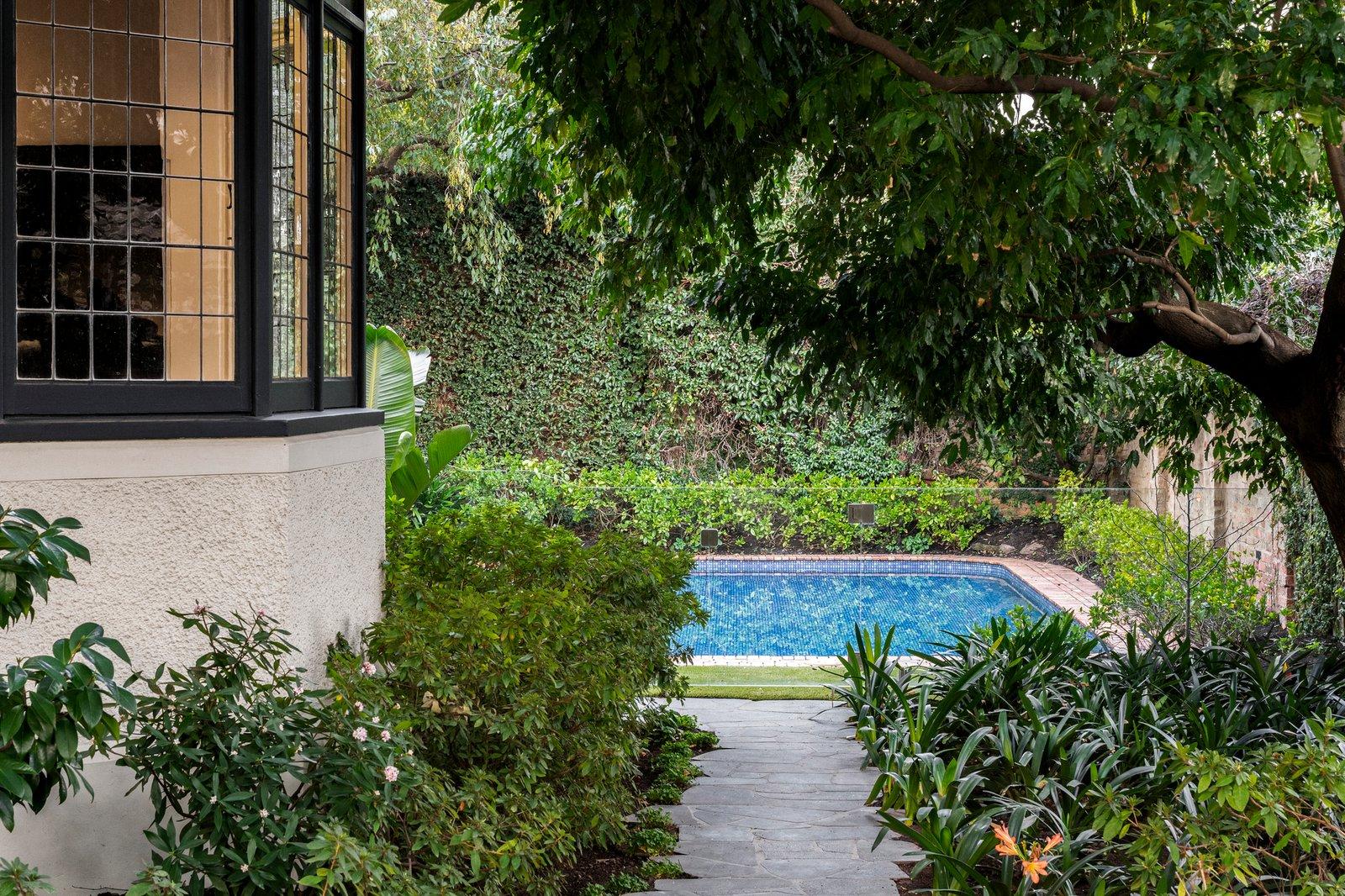 13 Tintern Avenue, Toorak, 3142