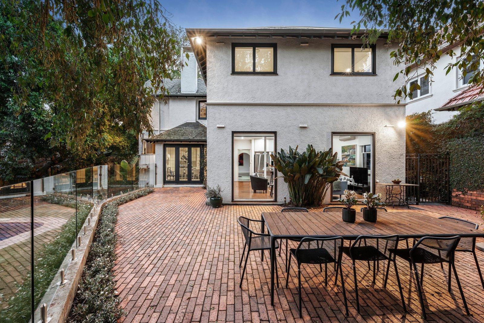 13 Tintern Avenue, Toorak, 3142