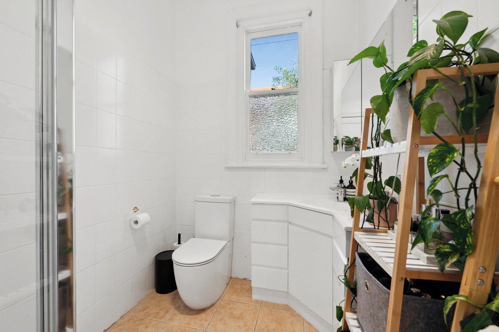 13 Larnook Street, Prahran, 3181