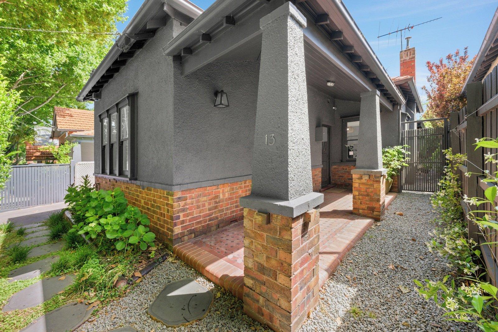 13 Larnook Street, Prahran, 3181