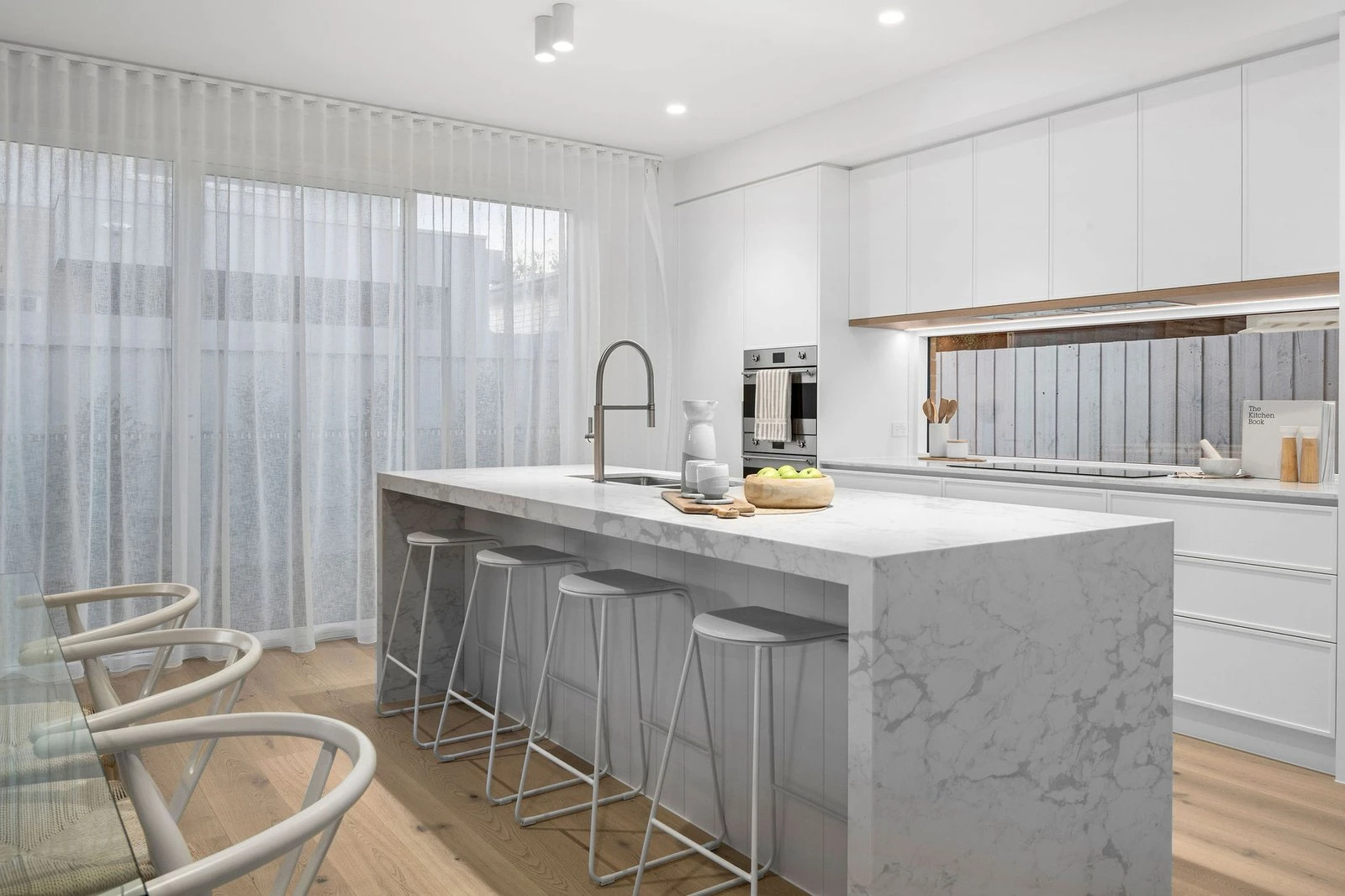 13 Pine Avenue, Mornington, 3931
