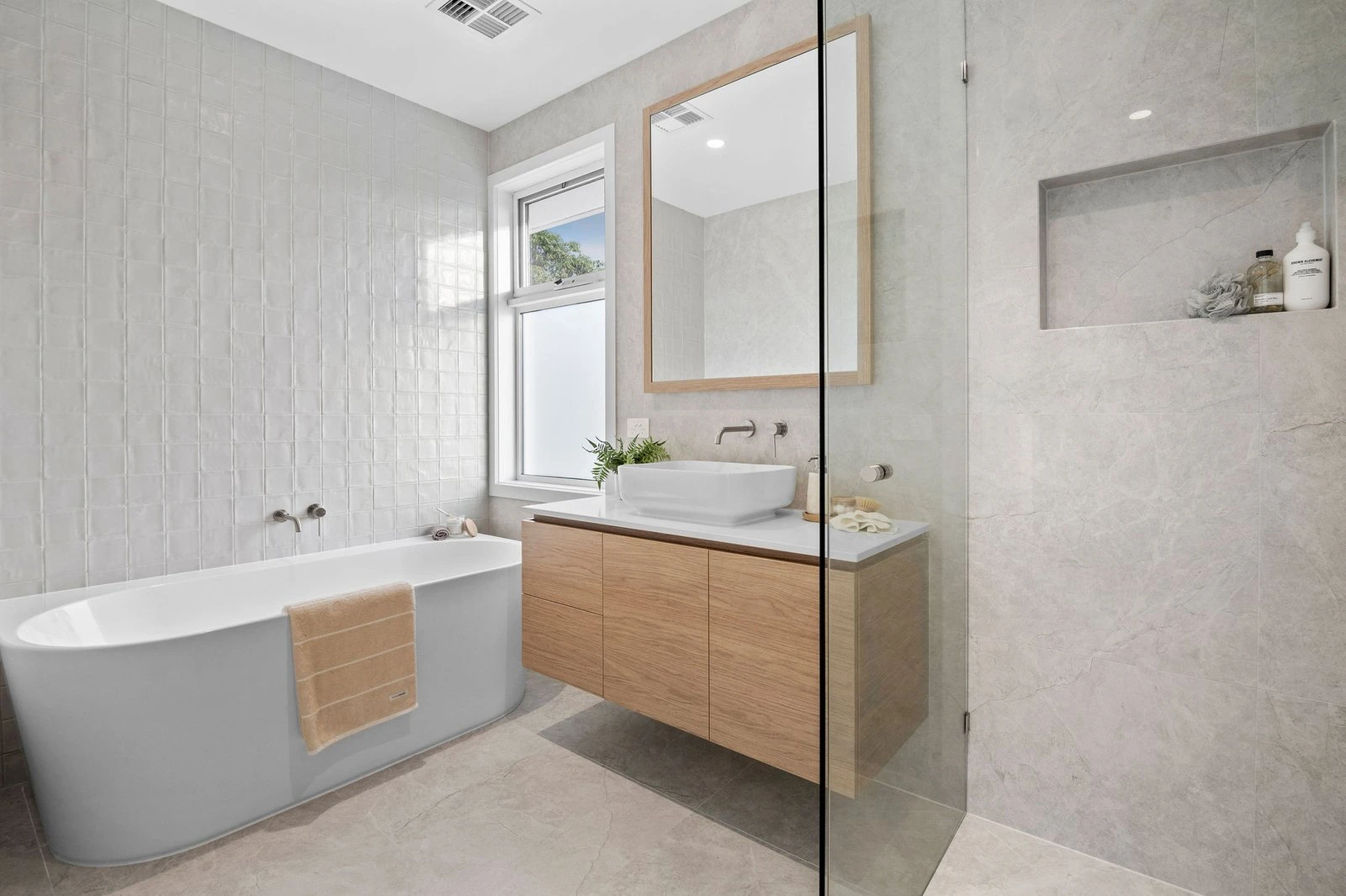 13 Pine Avenue, Mornington, 3931