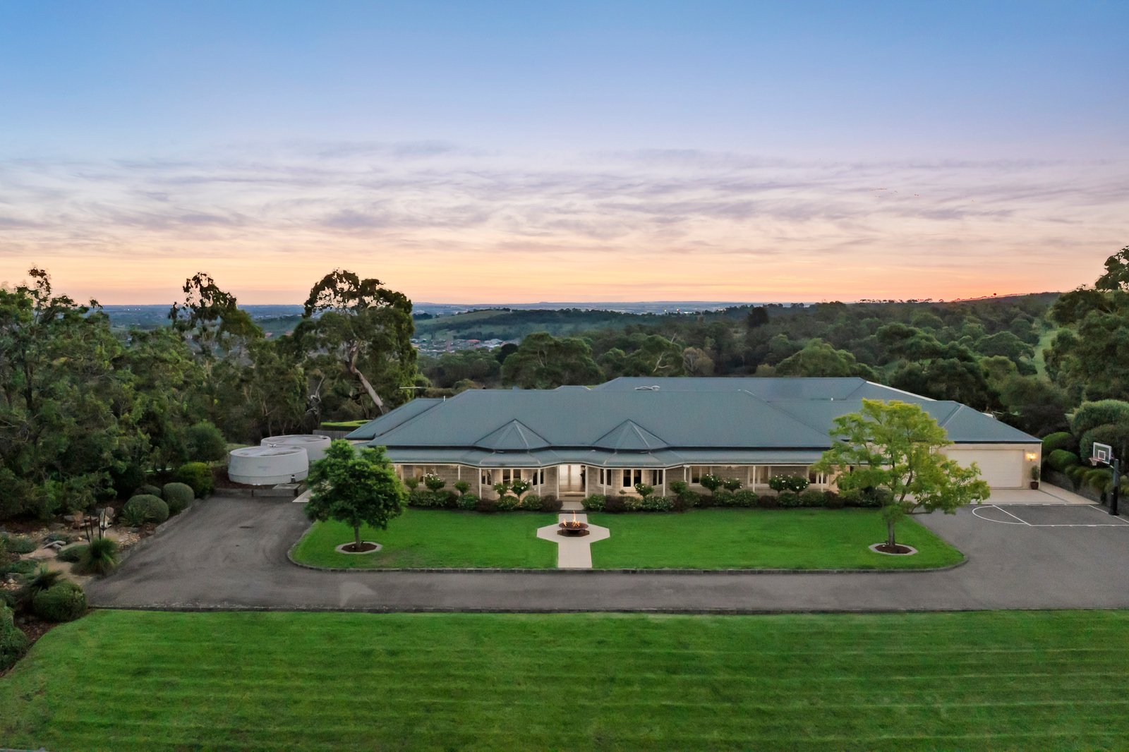 130 McArthurs Road, South Morang, 3752