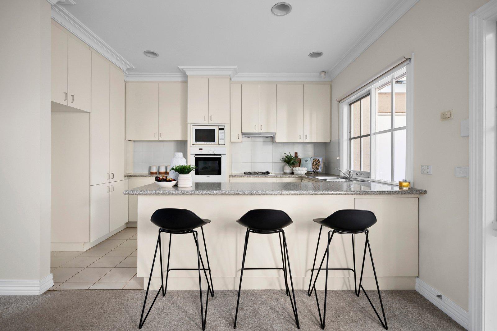 1/33-35 Iris Road, Glen Iris, 3146