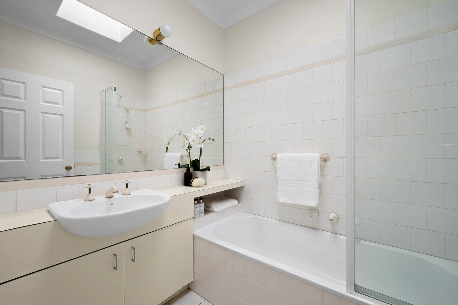 1/33-35 Iris Road, Glen Iris, 3146