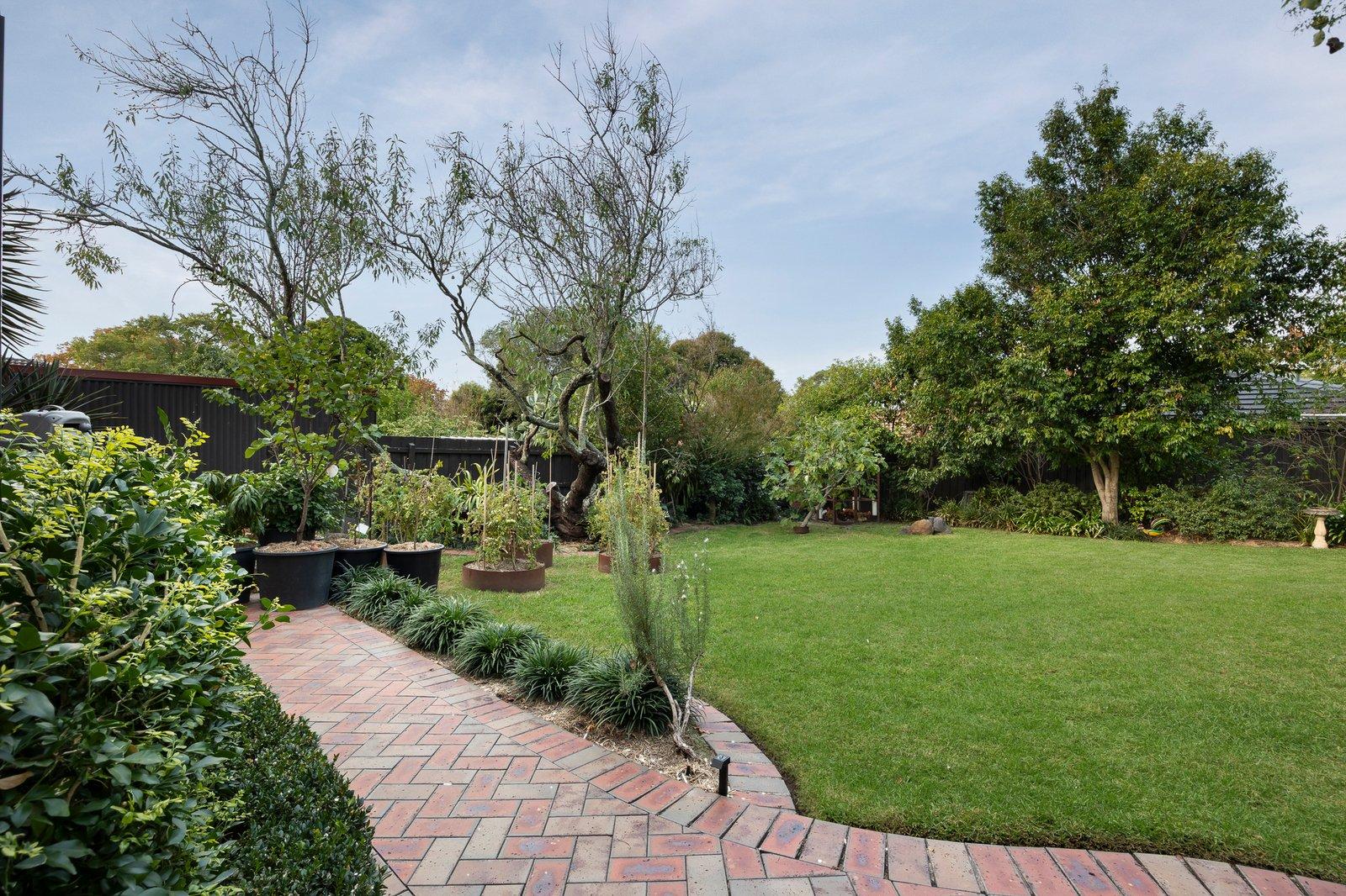 137 Summerhill Road, Glen Iris, 3146