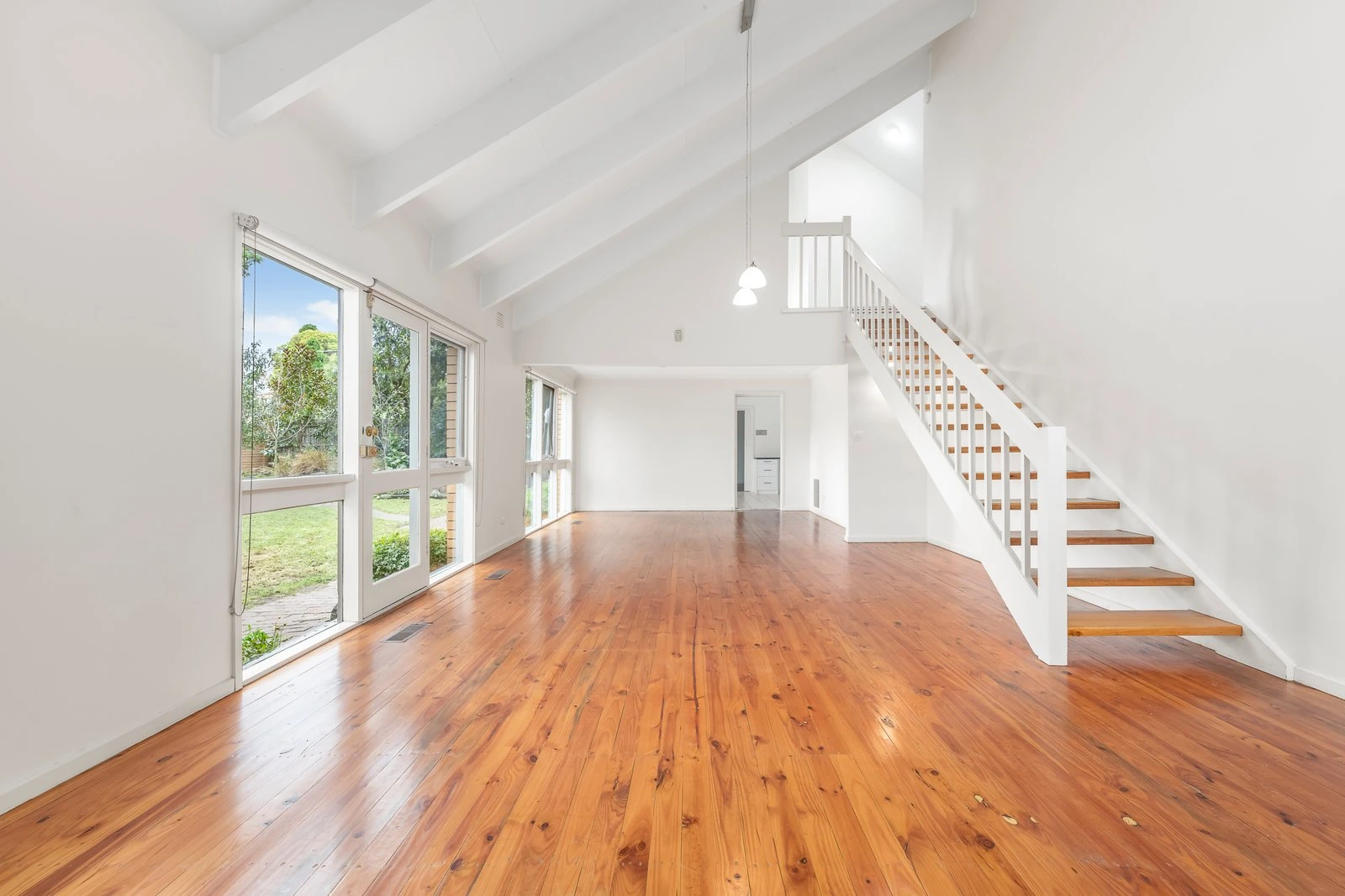 14 Barnato Grove, Armadale, 3143