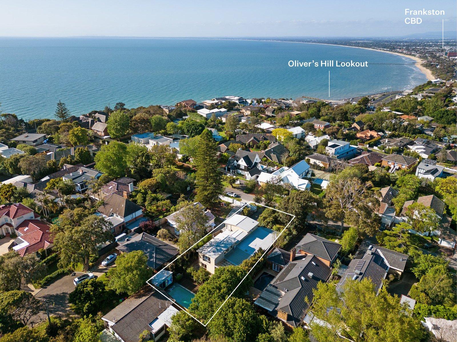 14 Bruarong Crescent, Frankston South, 3199