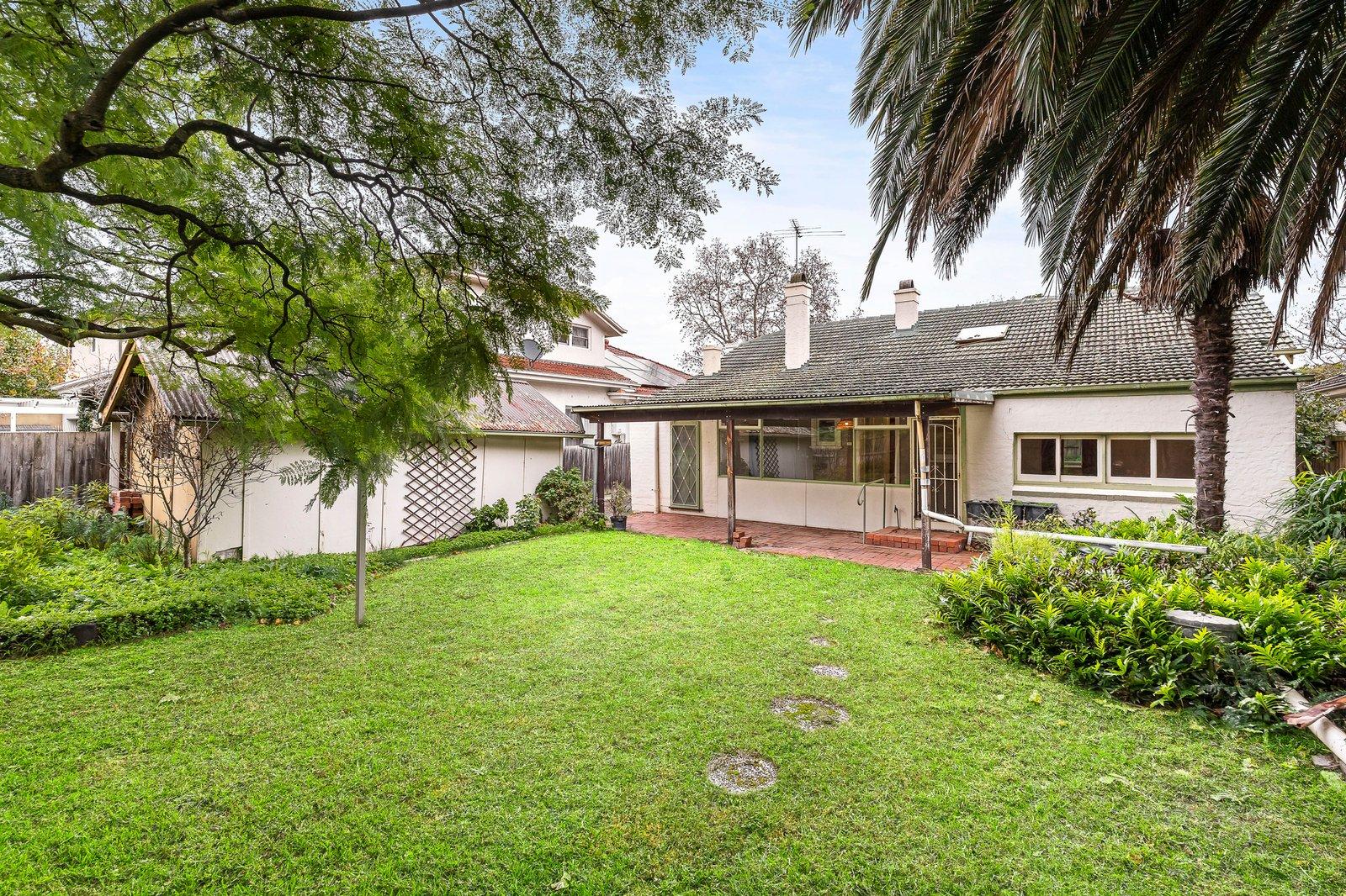 14 Nirvana Avenue, Malvern East, 3145
