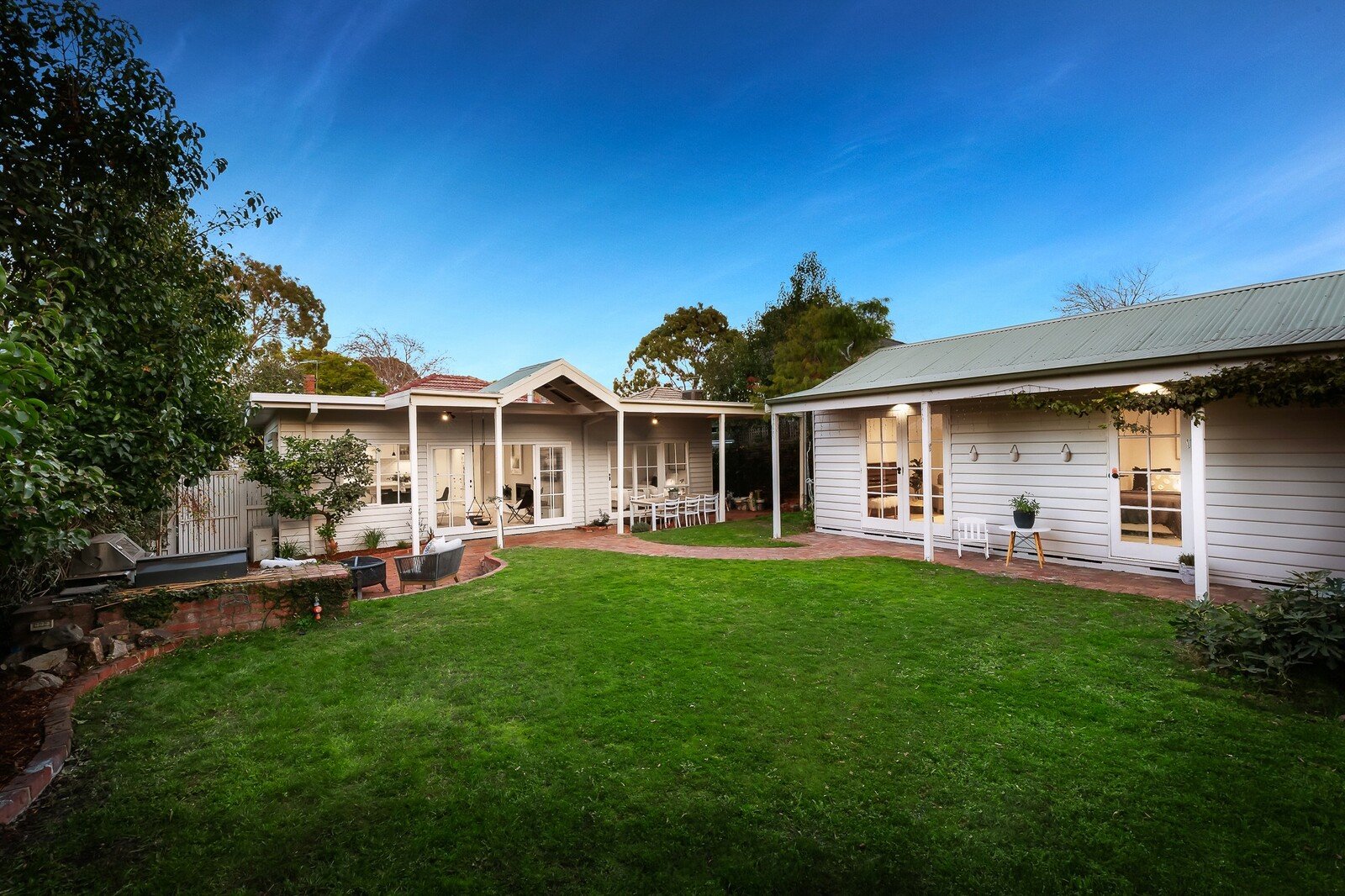 143 Oak Street, Beaumaris, 3193