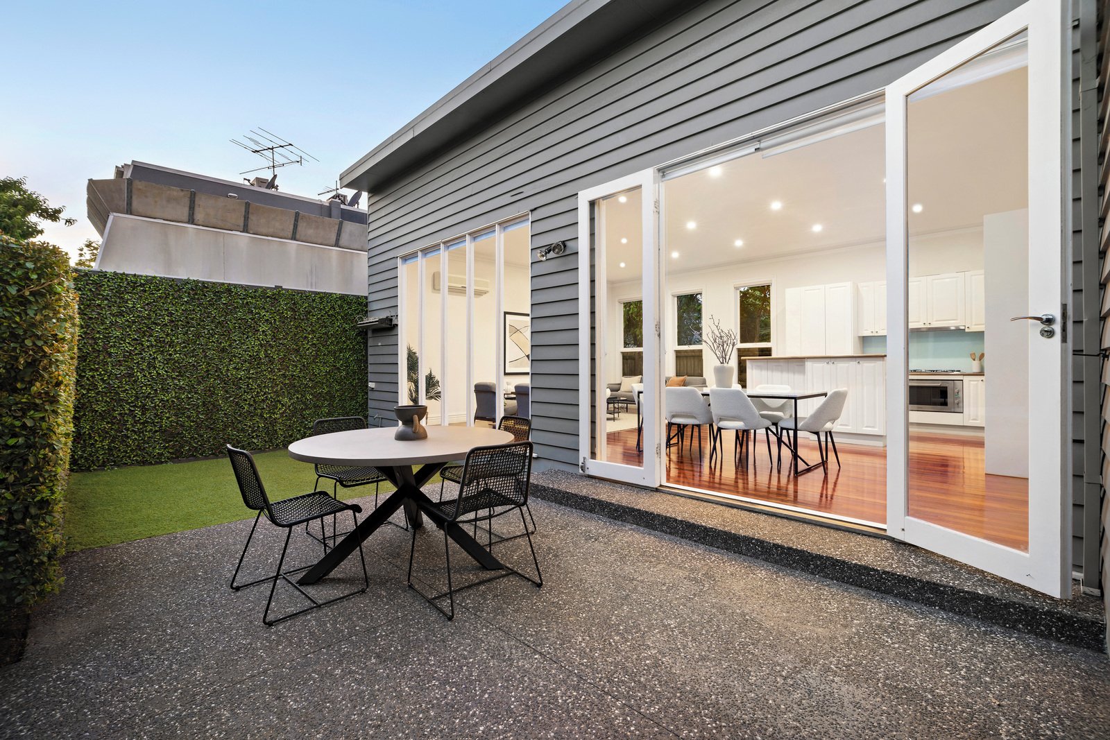 144 Pickles Street, South Melbourne, 3205
