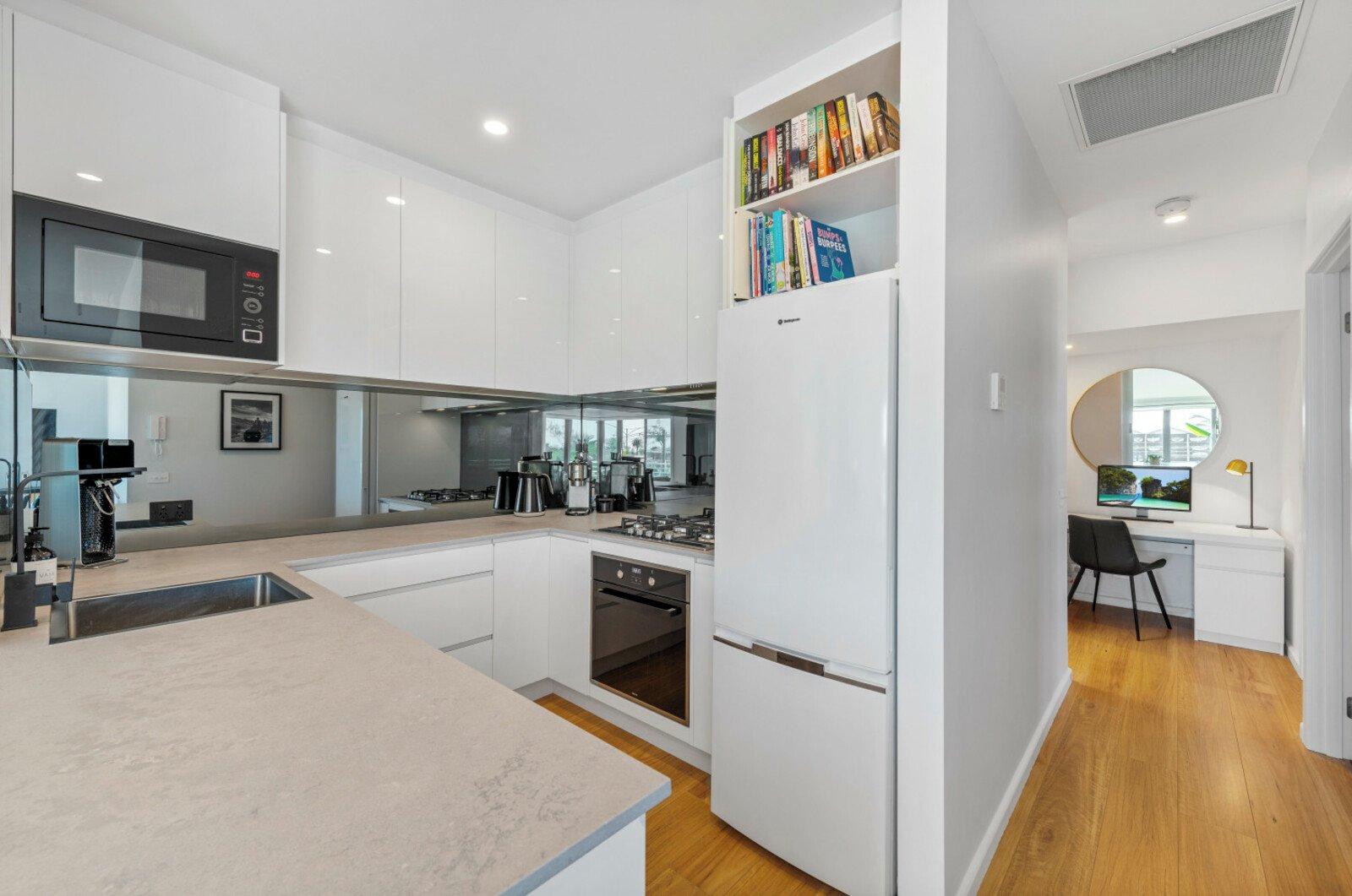 14/41 Marine Parade, St Kilda, 3182