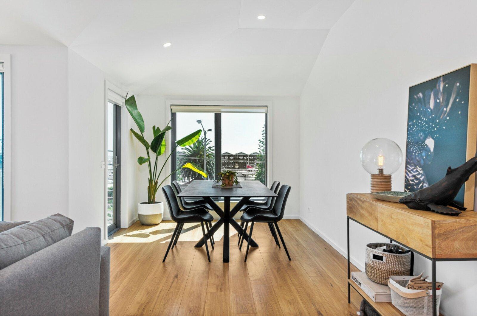 14/41 Marine Parade, St Kilda, 3182