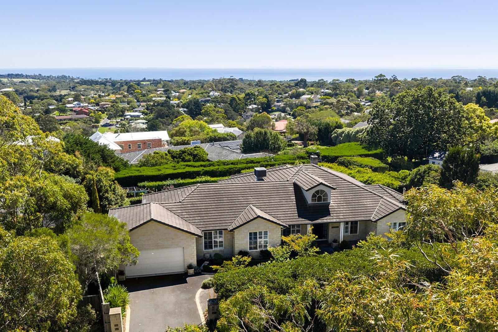148 Wooralla Drive, Mount Eliza, 3930