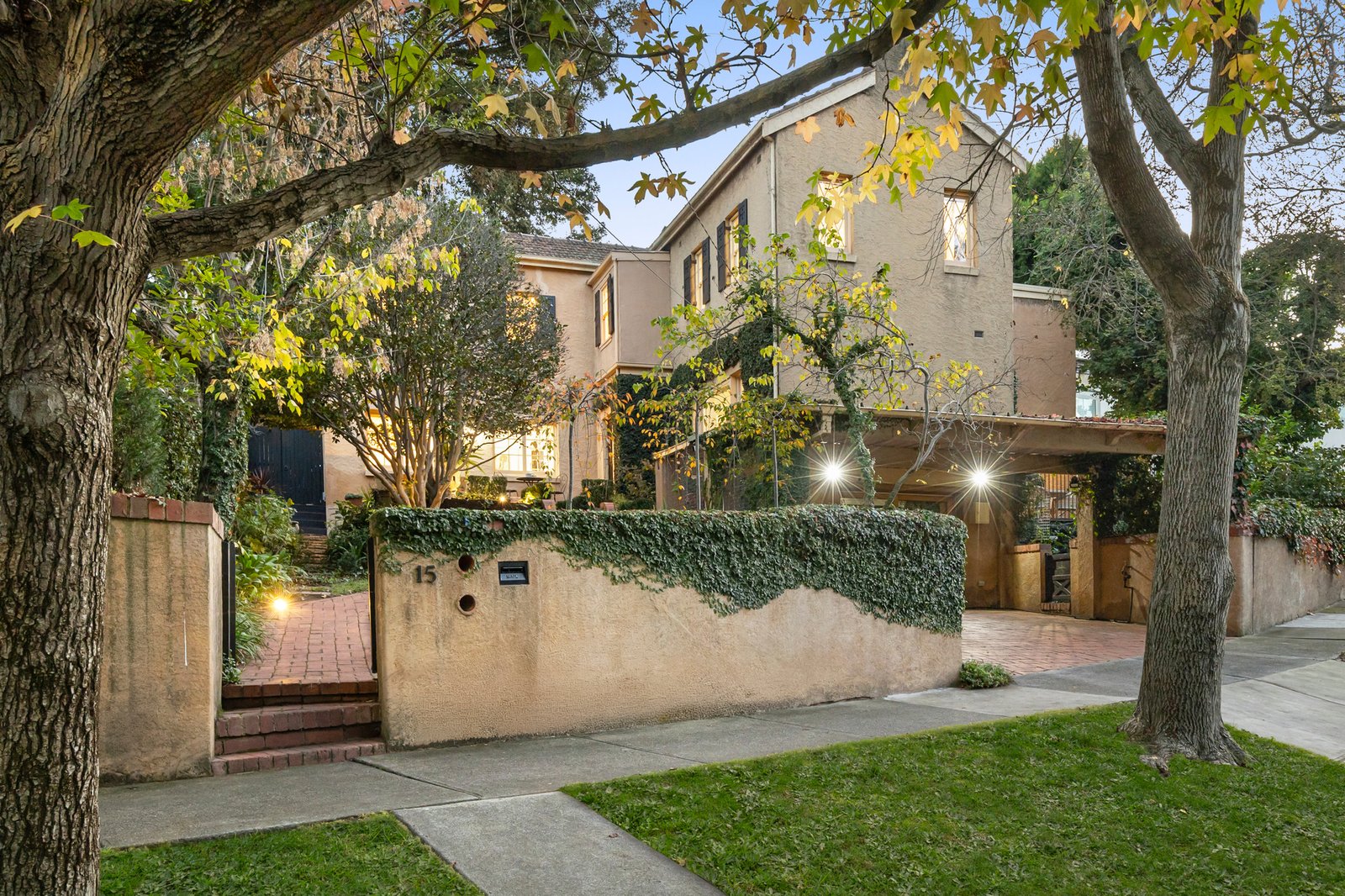15 Turnbull Avenue, Toorak, 3142