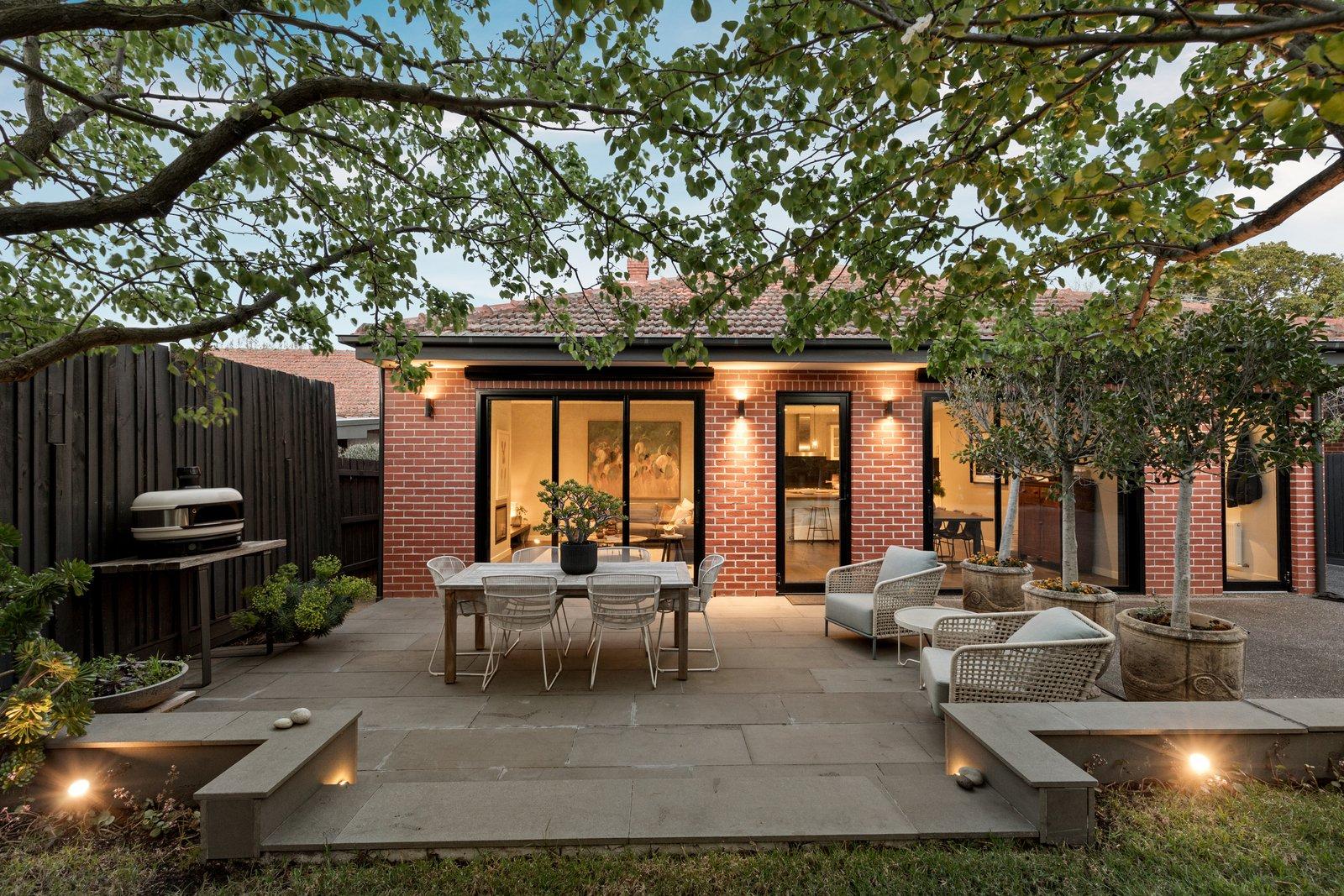 15 Ash Grove, Malvern East, 3145